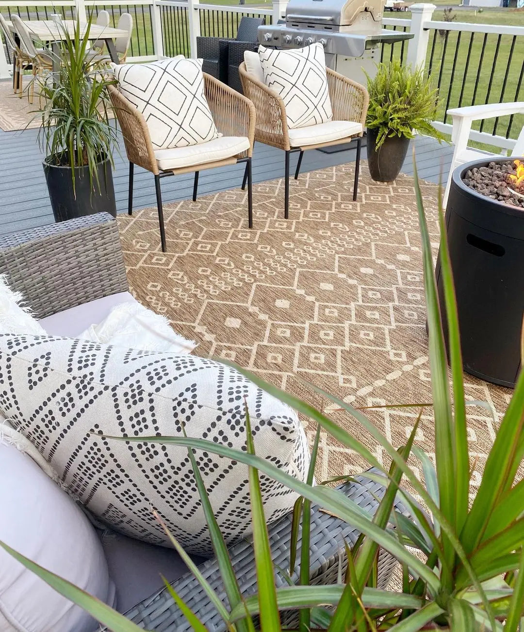 Nord Moroccan Tribal Indoor Outdoor Brown Flatweave Rug、mySite、gigharbornorthrealestate