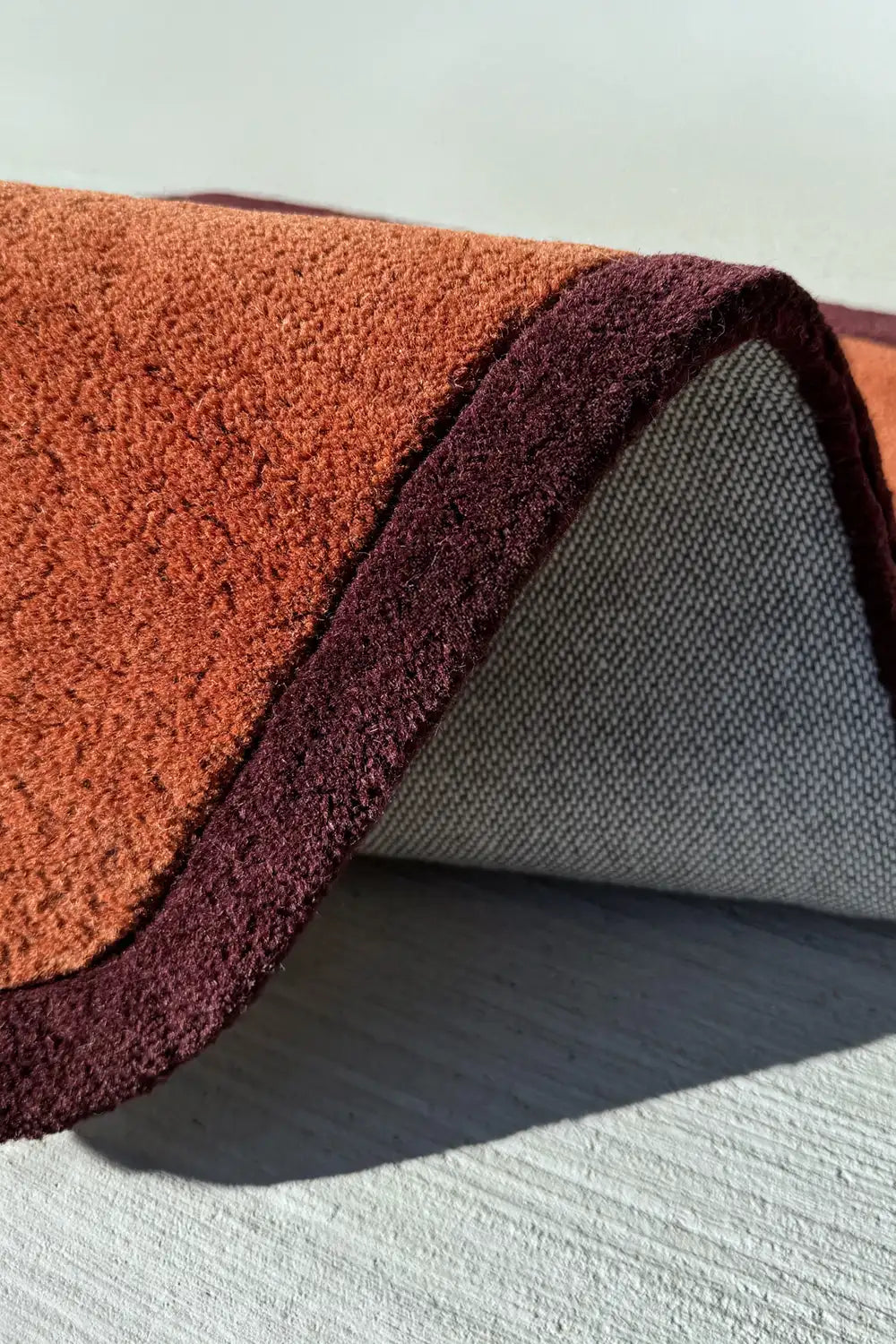 Contour Edge Square Hand Tufted Wool Rug、mySite、gigharbornorthrealestate