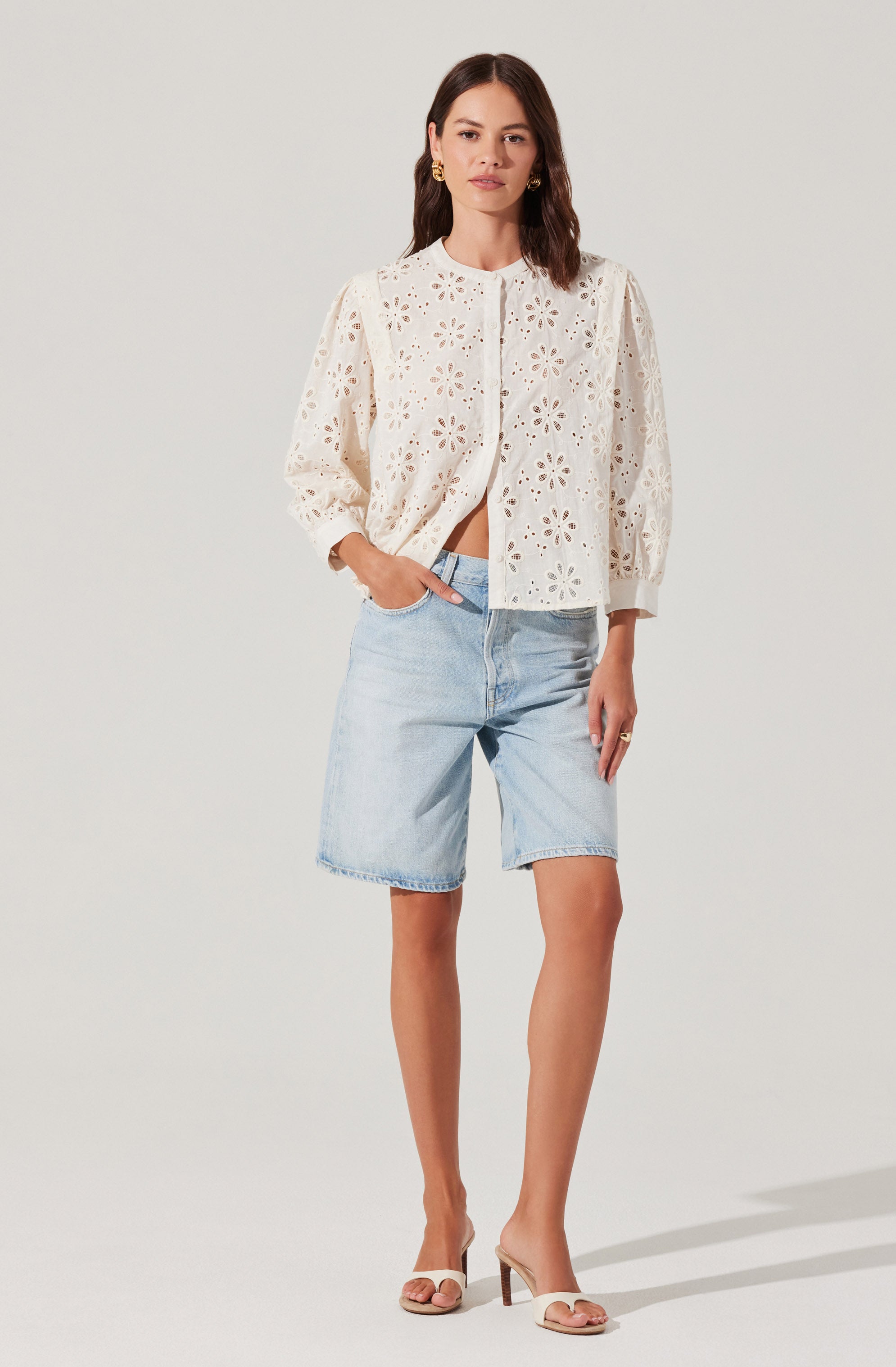 Savanna Eyelet Button Up Top、mySite、solidvoid