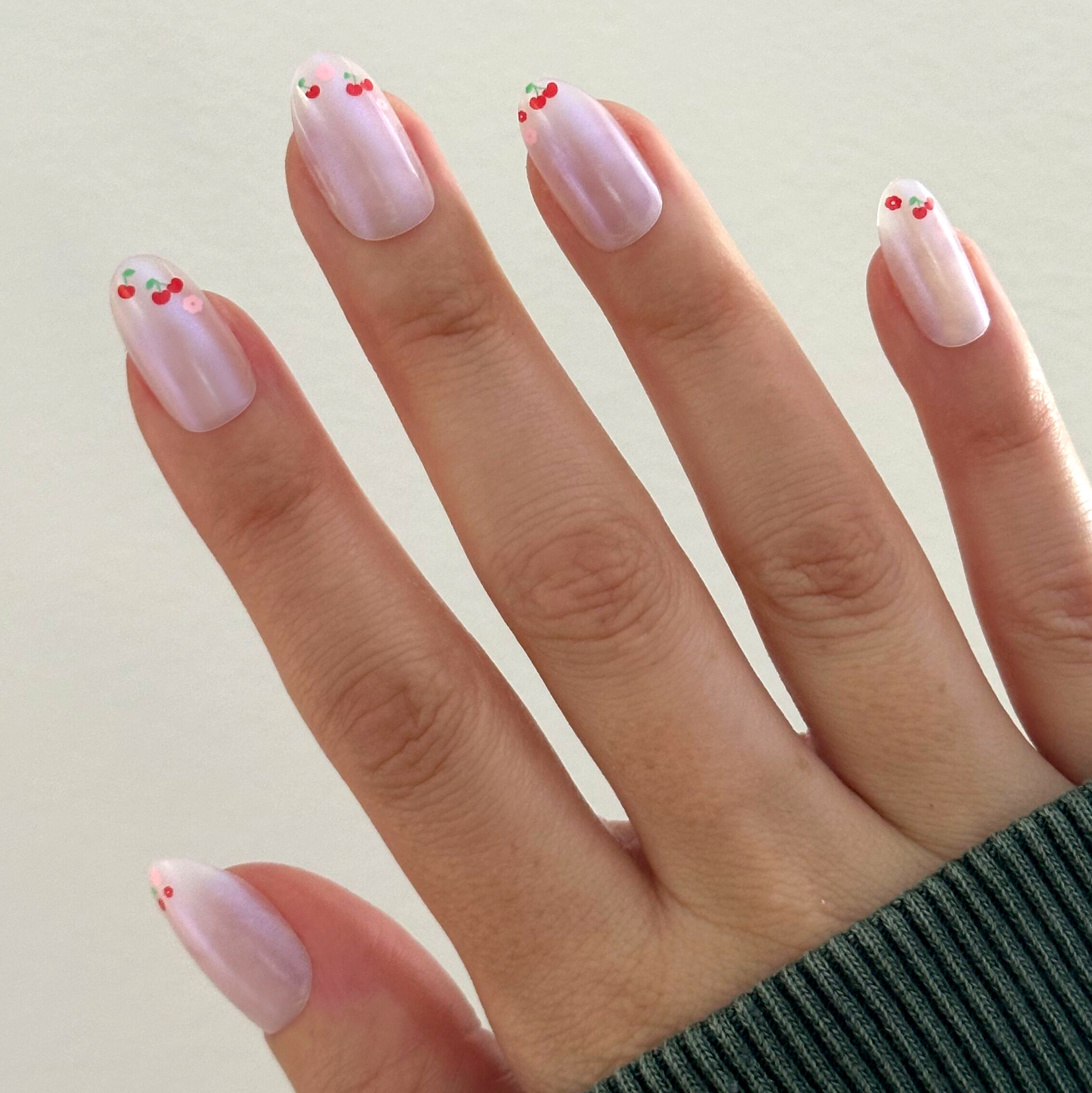 Cherry Floral Chrome French - Press-On | Medium | Oval、mySite、solidvoid