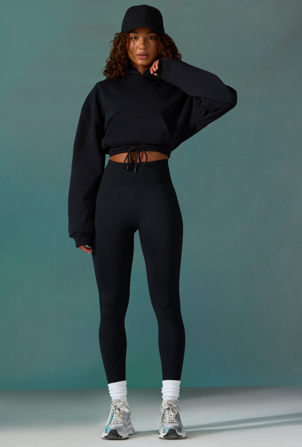 Cropped Drawstring Hooded Sweatshirt in Black、mySite、solidvoid