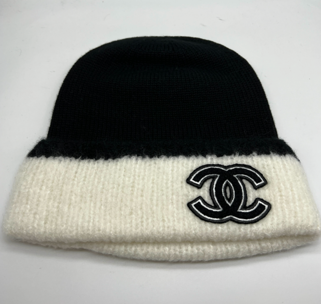 CHANEL 23N Coco Neige Black Beanie Hat、mySite、garminoutage.com