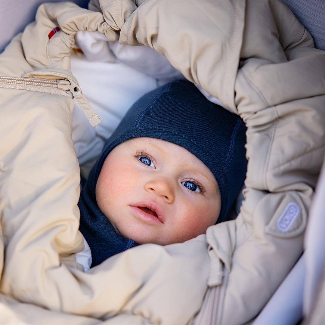  Voksi Explorer Footmuff - Seashell Sand - Wings、mySite、merchandisen