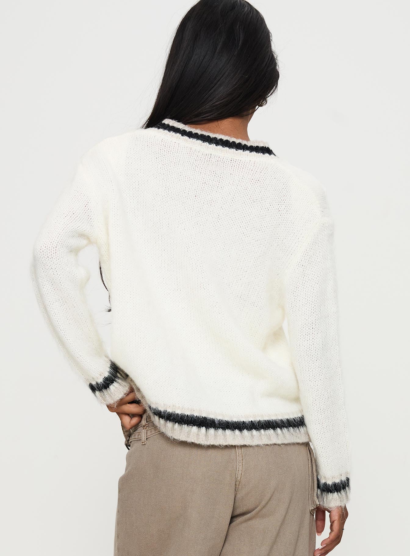 Federation V Neck Knit Sweater White、mySite、solidvoid