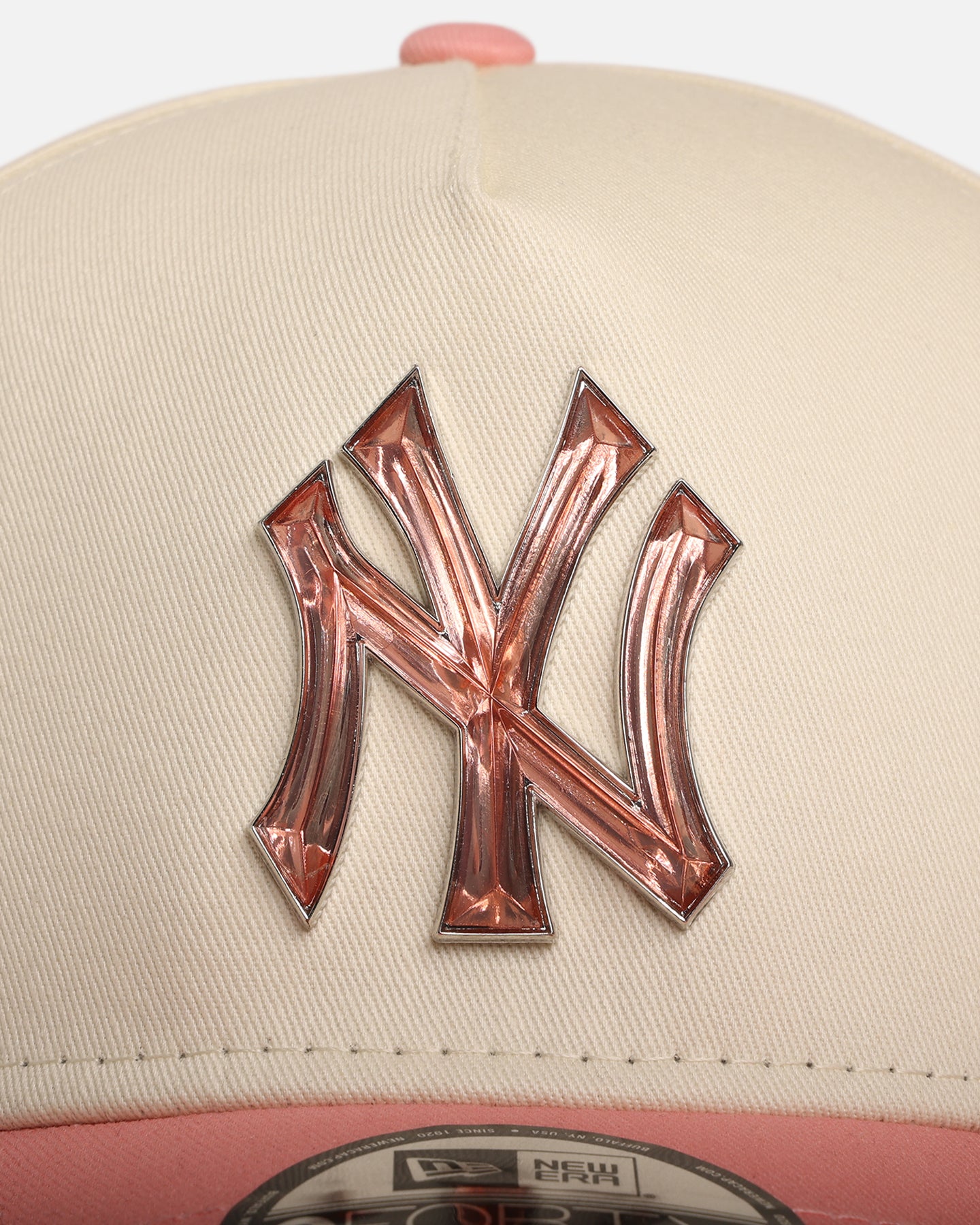 New Era New York Yankees 'Jelly Crystals Collection' 9FORTY A-Frame Snapback Chrome White/Pink、mySite、zt4zffjzw