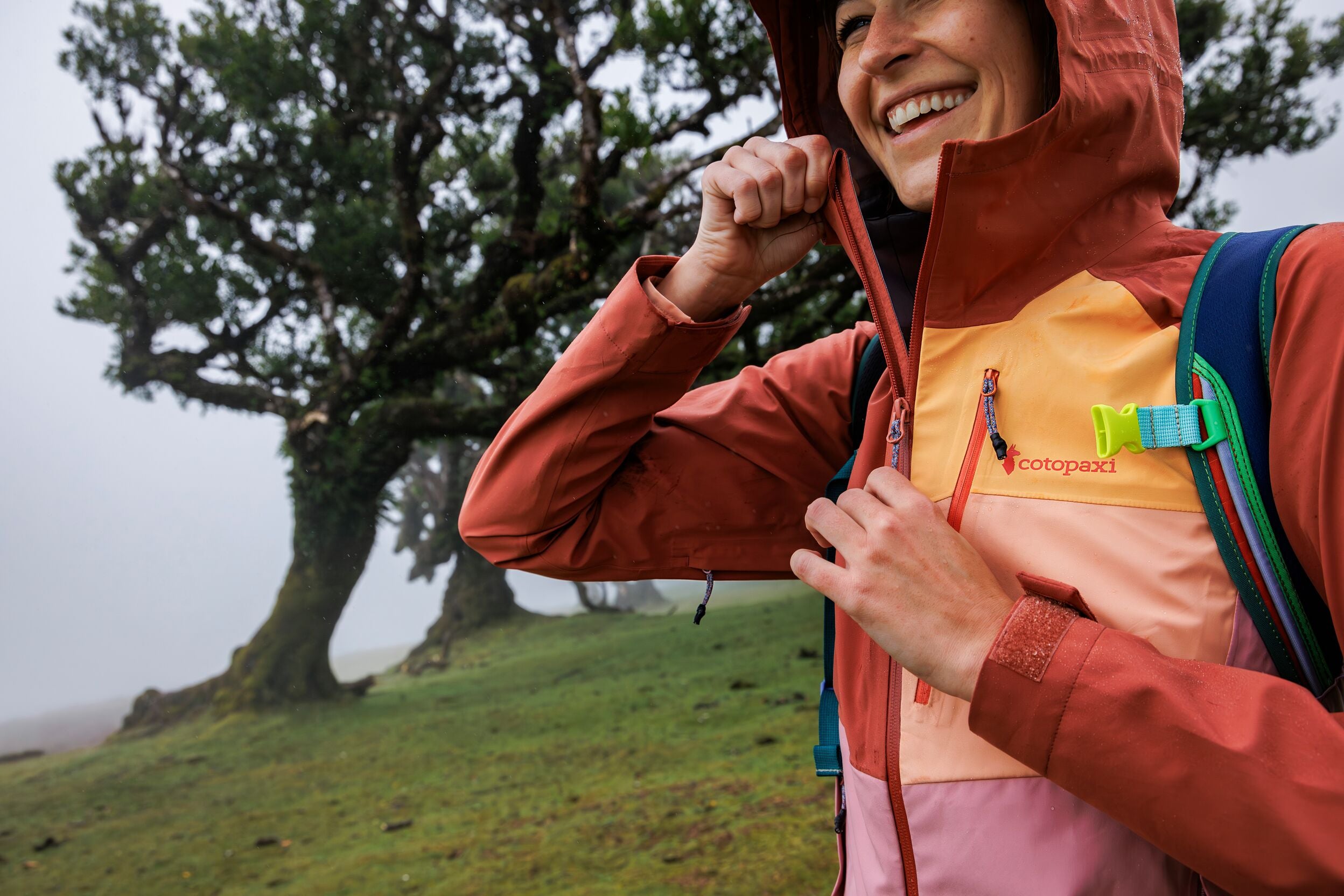 Impermeo 3L Hooded Shell Jacket - Women's、mySite、shImpermeo 3L Hooded Shell Jacket - Women's、mySite、glenpowelloop_name