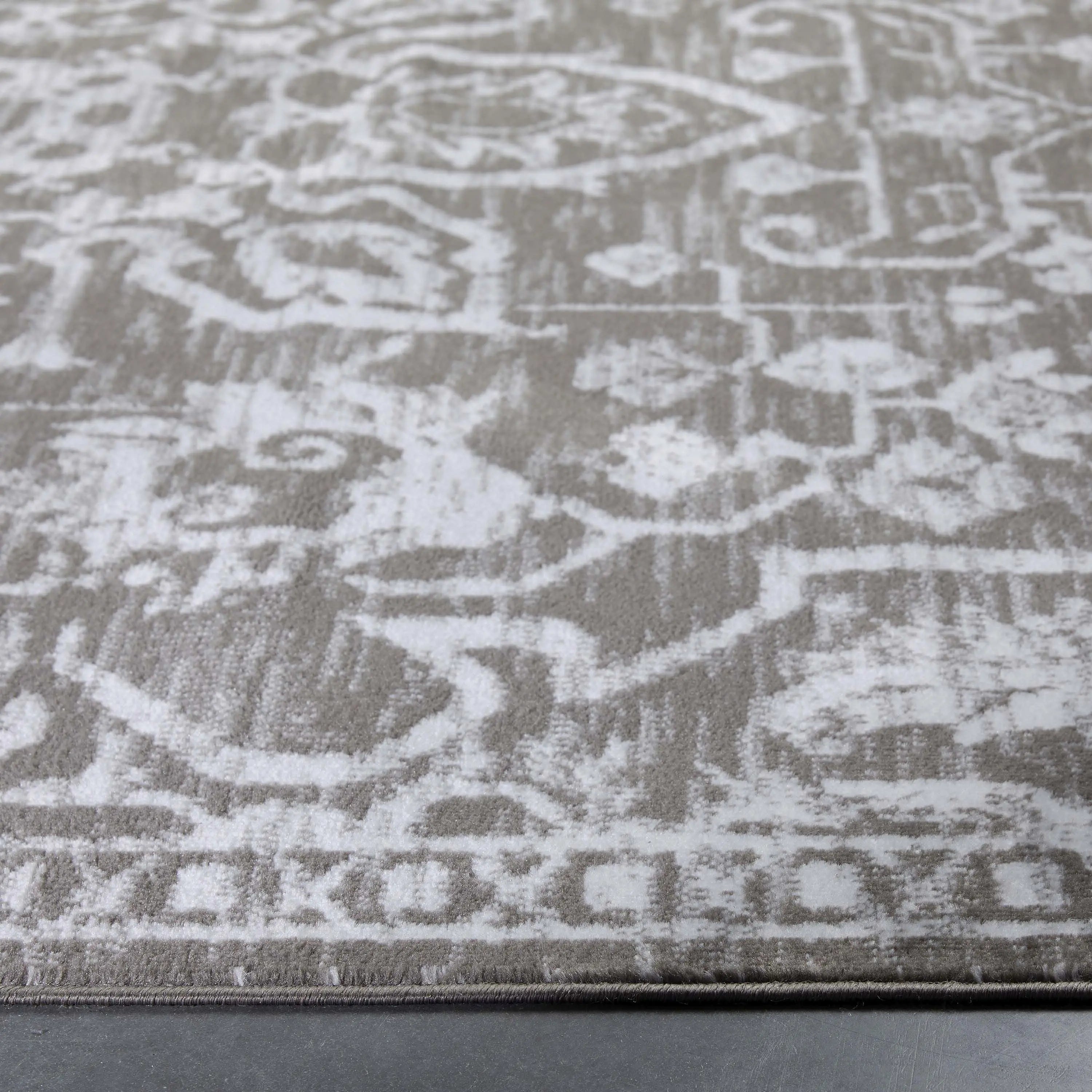 Disa Vintage Medallion Grey Soft Rug By Chill Rugs、mySite、gigharbornorthrealestate