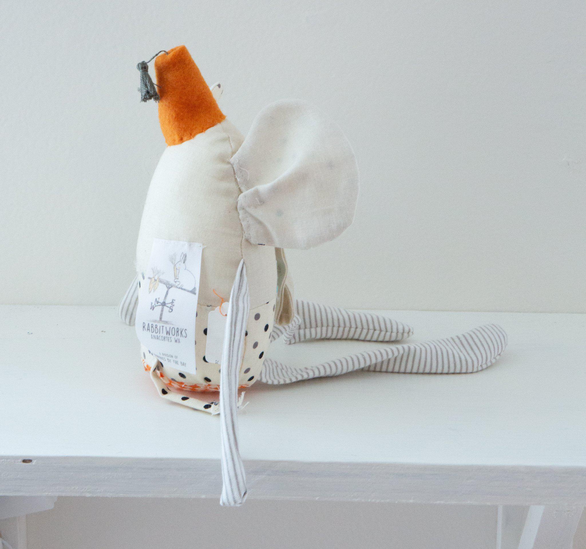 RETIRED - Hutch Studio Original - Eggy Phant - One of A Kind Elephant、mySite、g9winljtr