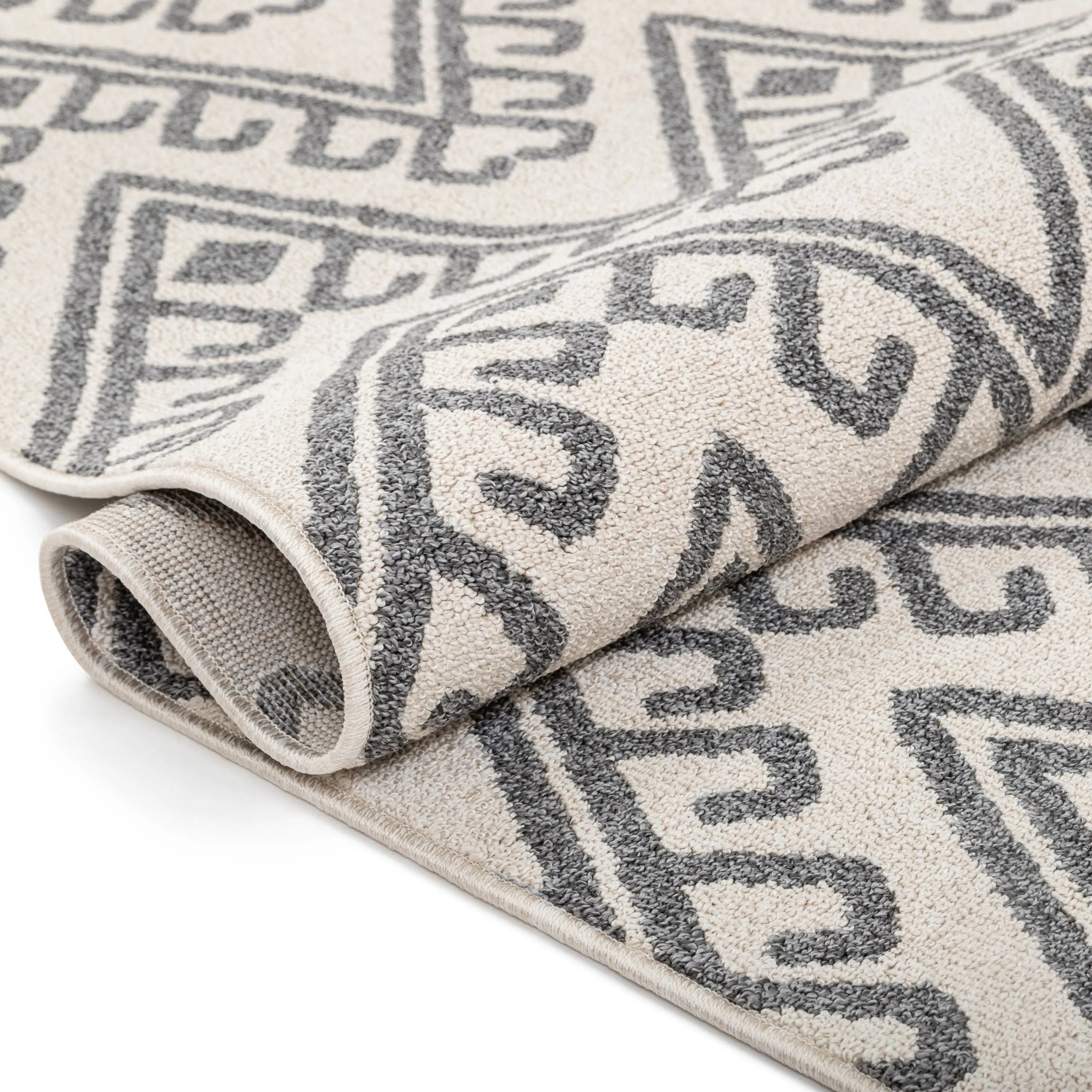 Tico Geometric Tribal Beige 5'3 x 7'3 Kilim-Style Rug、mySite、gigharbornorthrealestate