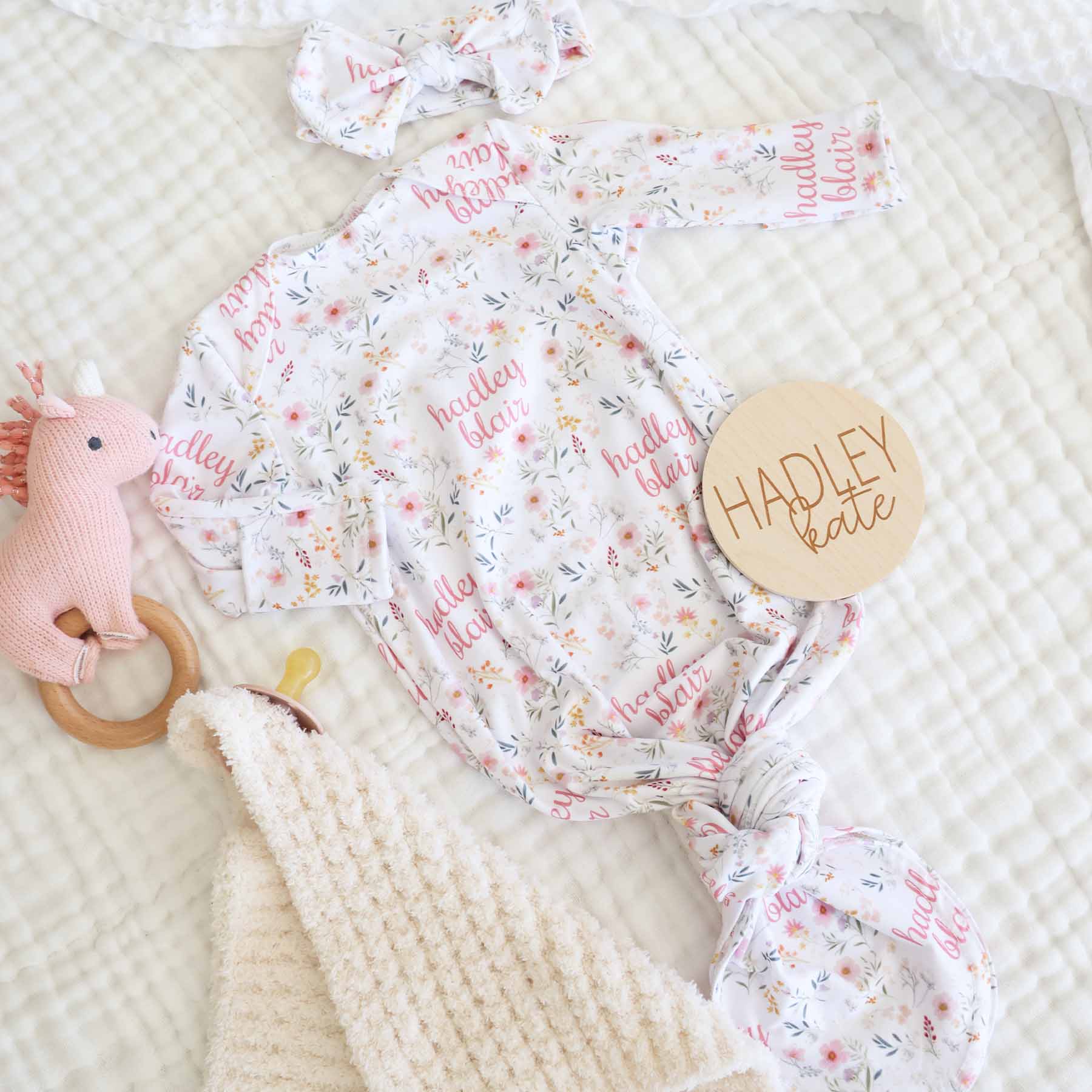  Winnie's Wildflower Personalized Newborn Baby Knot Gown、mySite、layawaytickets