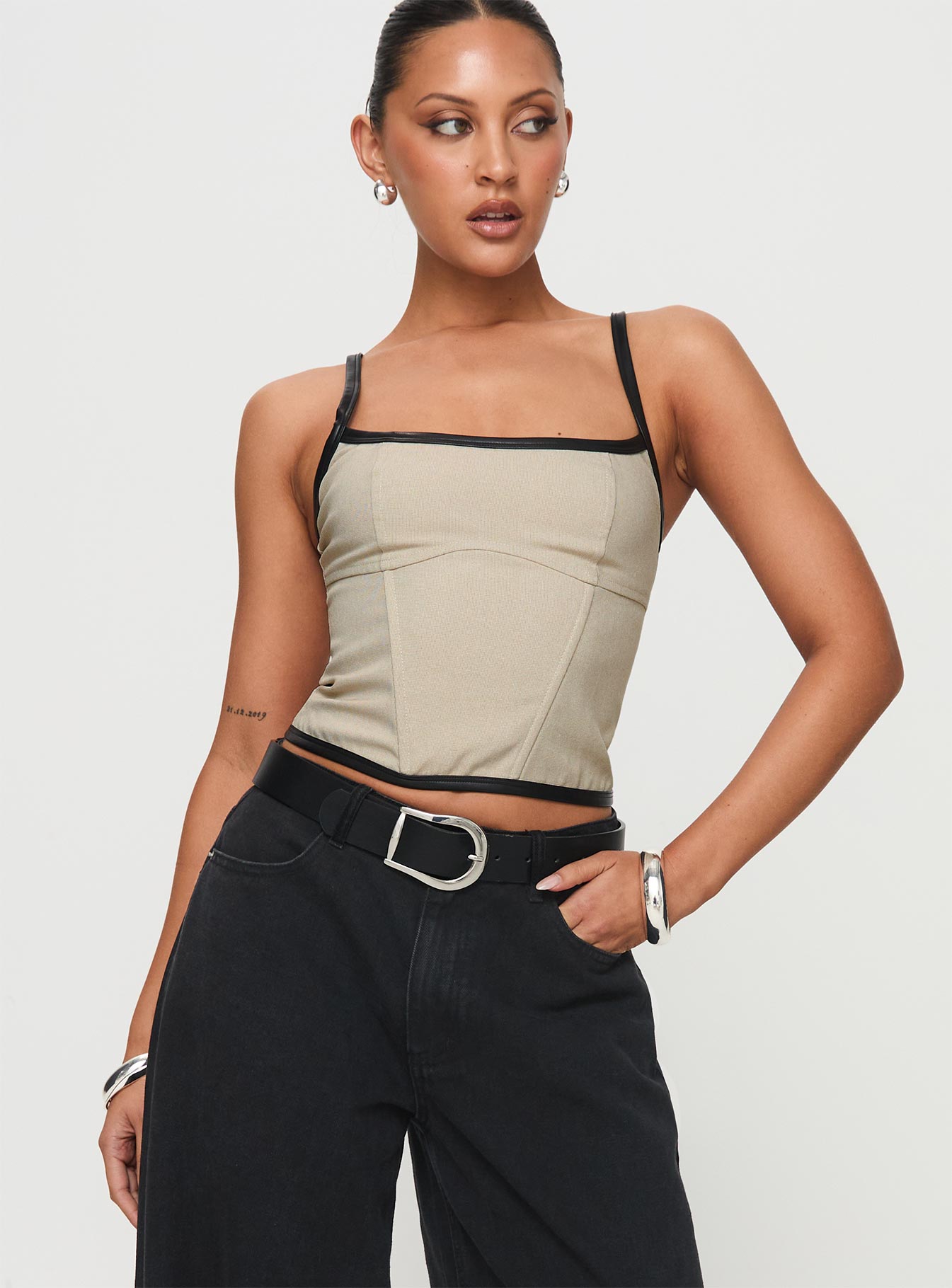 Thalorien Top Beige、mySite、solidvoid