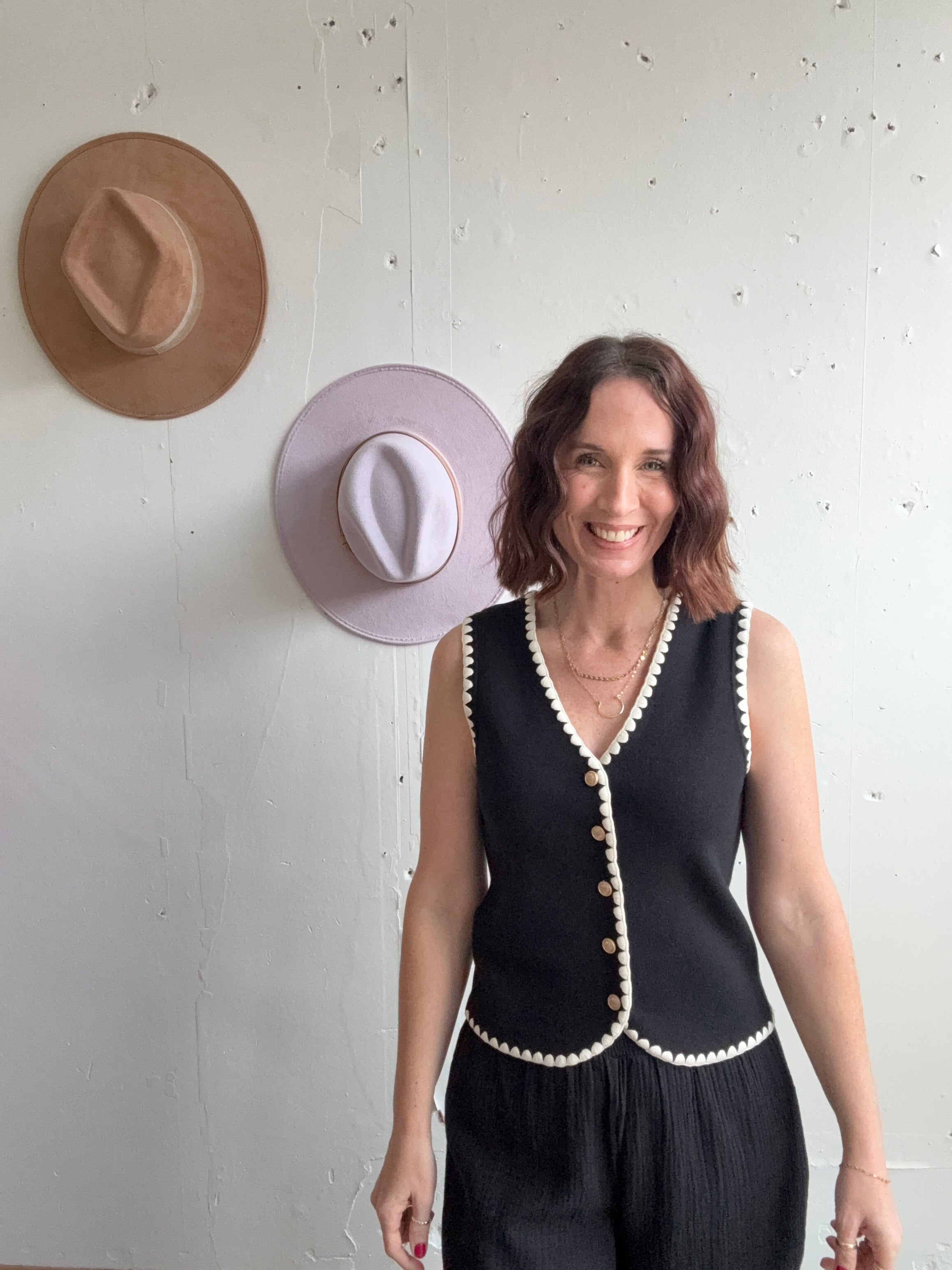 Lisa's Sweater Vest、mySite、garagedoors4me