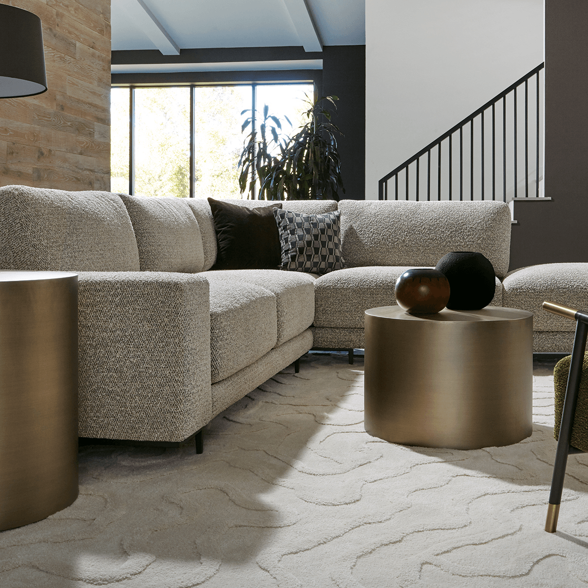 Hangover Sectional、mySite、neckold