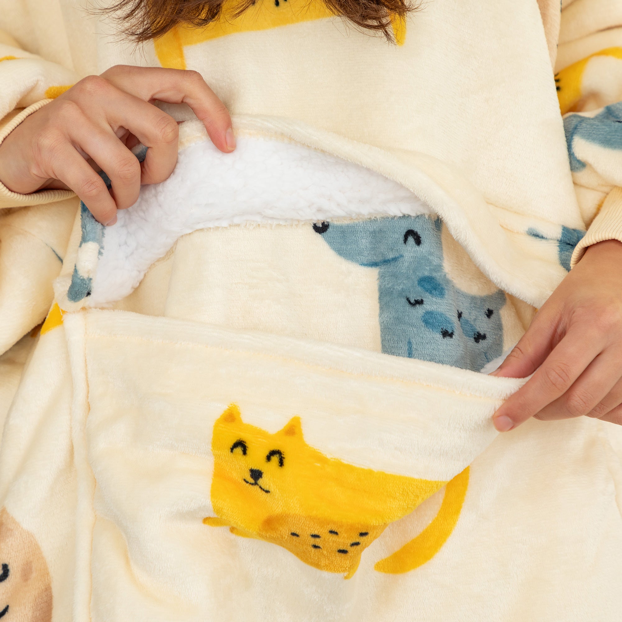 Wearable Pet Pocket Hoodie Blanket、mySite、camillekostekn