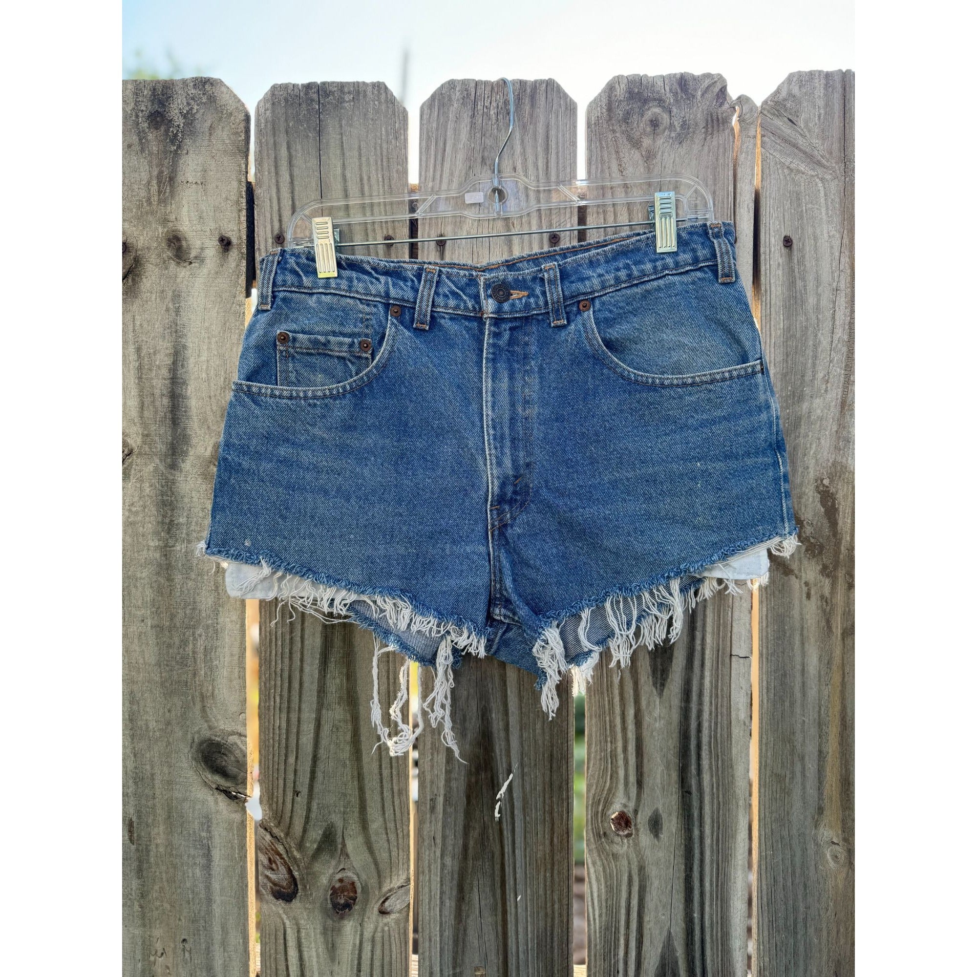 90's Levi's 531 Medium Wash Cut Off Raw Hem Denim Jean Shorts 33、mySite、garagedoors4me