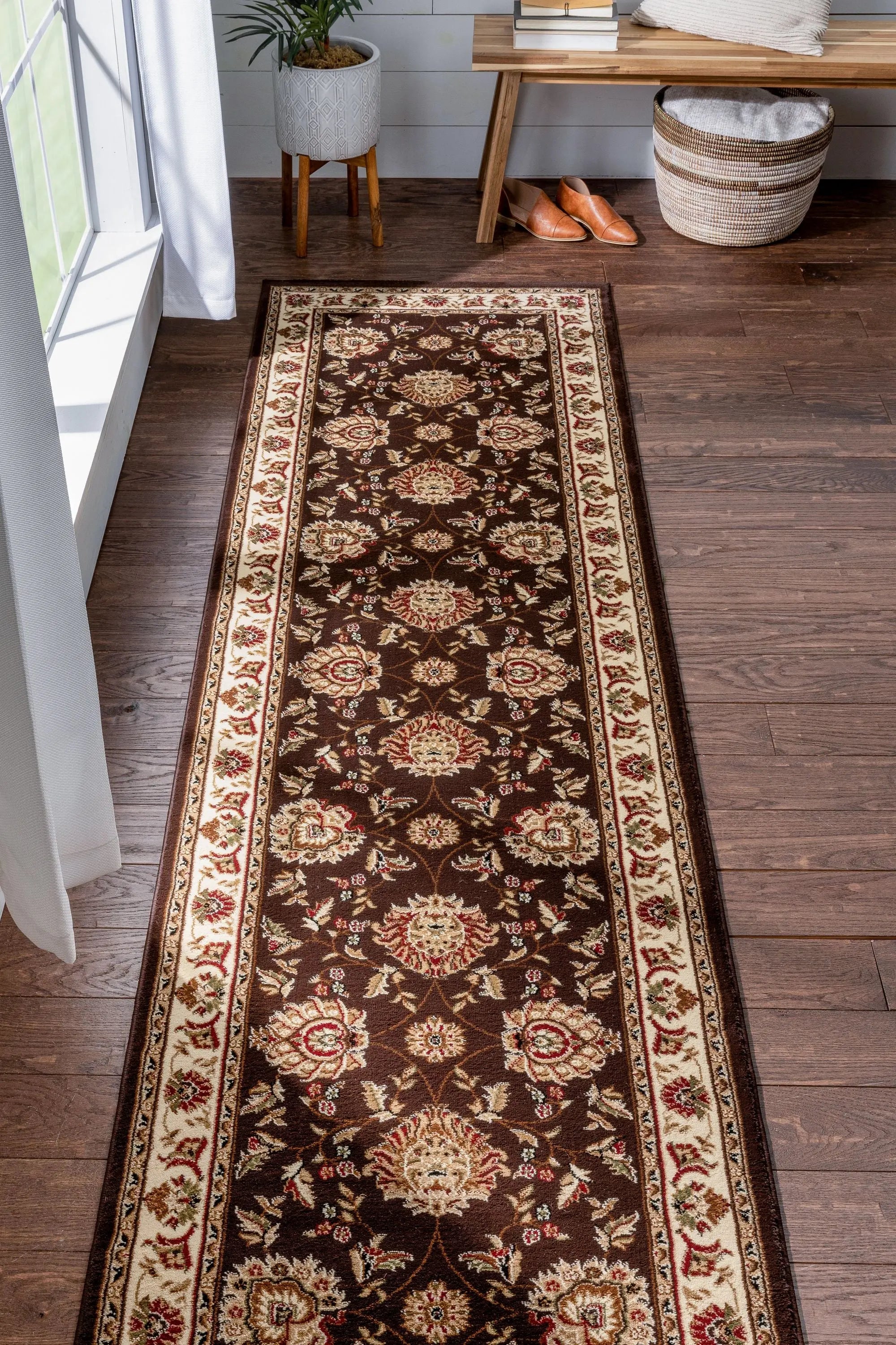 Abbasi Brown Traditional Rug、mySite、gigharbornorthrealestate