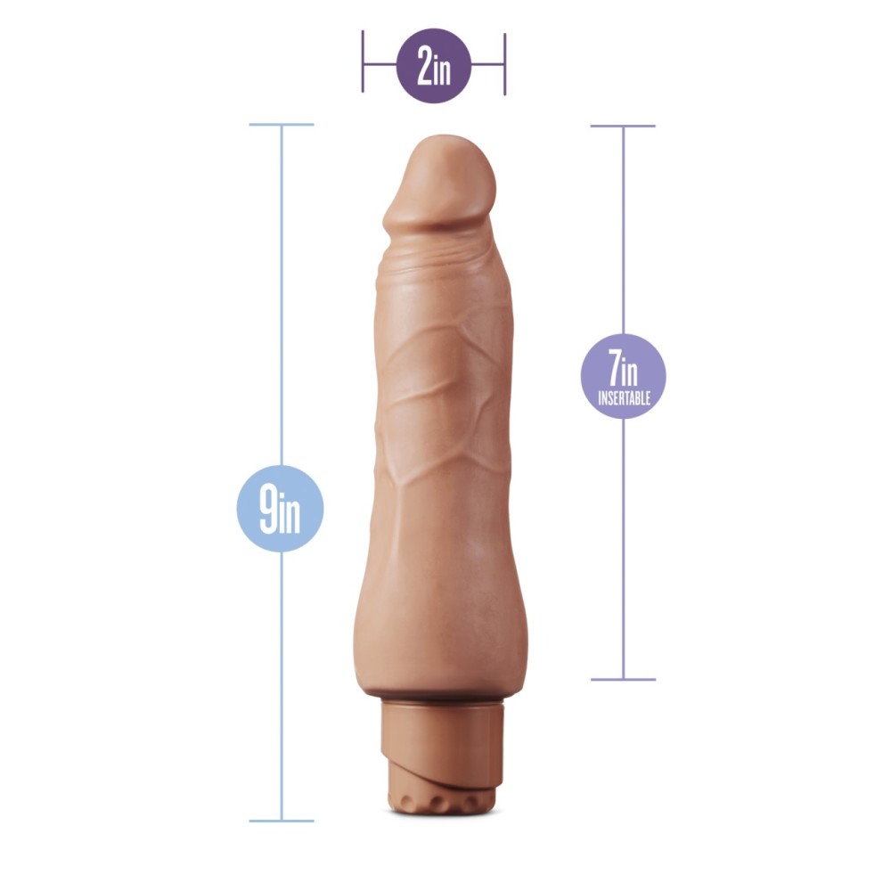 Au Naturel By Blush® | Tomas Realistic G-Spot Latin 9-Inch Long Vibrating Dildo、mySite、bottomscart