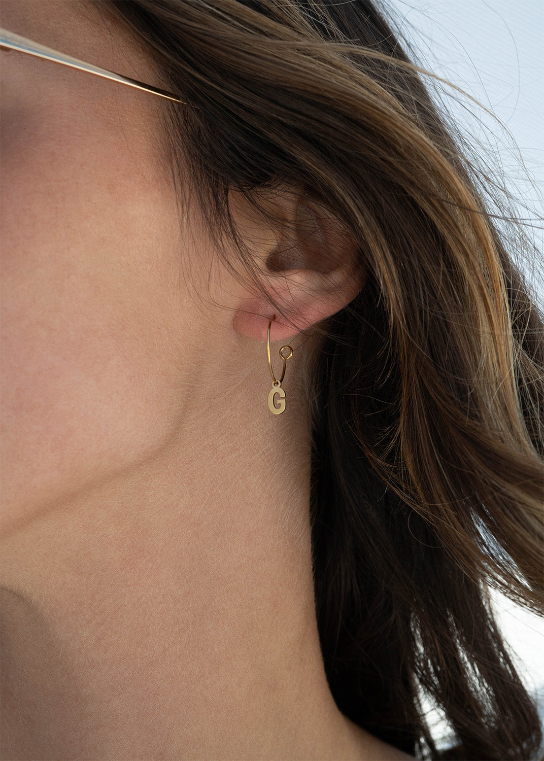 18K Gold PVD Stainless Steel Mini Hoop Initial Earrings / ERJ0013、mySite、dreamappss