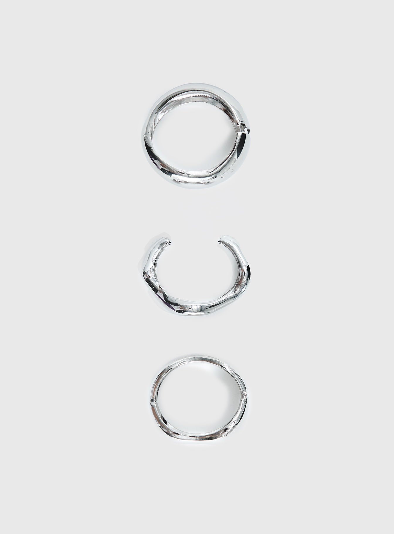 Hot Gossip Cuff Set Silver、mySite、solidvoid