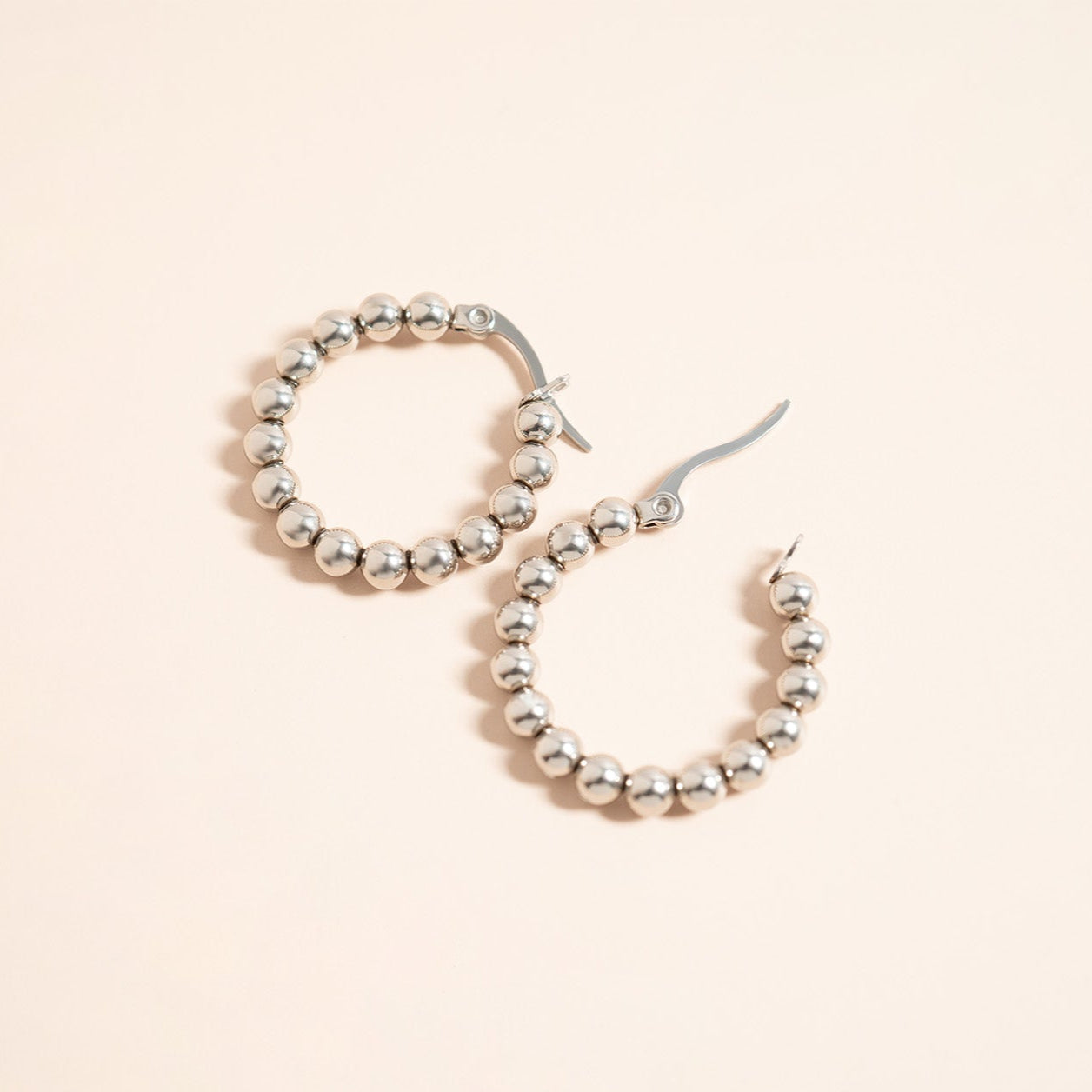 18K Gold PVD Stainless Steel Circle Ball Hoop Earrings / ERJ0068、mySite、dreamappss