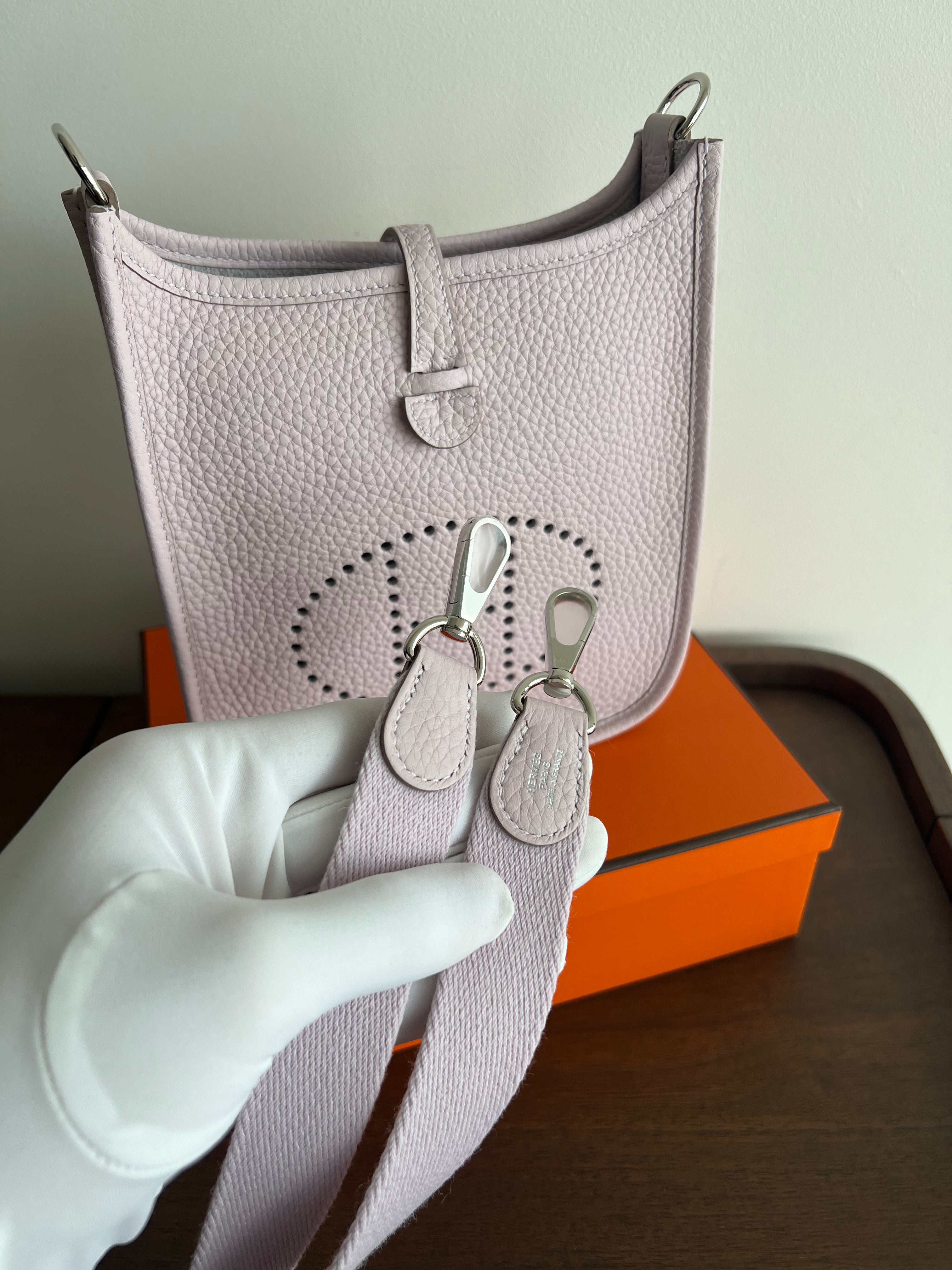 Hermès Mini Evelyne 16 Mauve Pale Clemence PHW、mySite、garminoutage.com