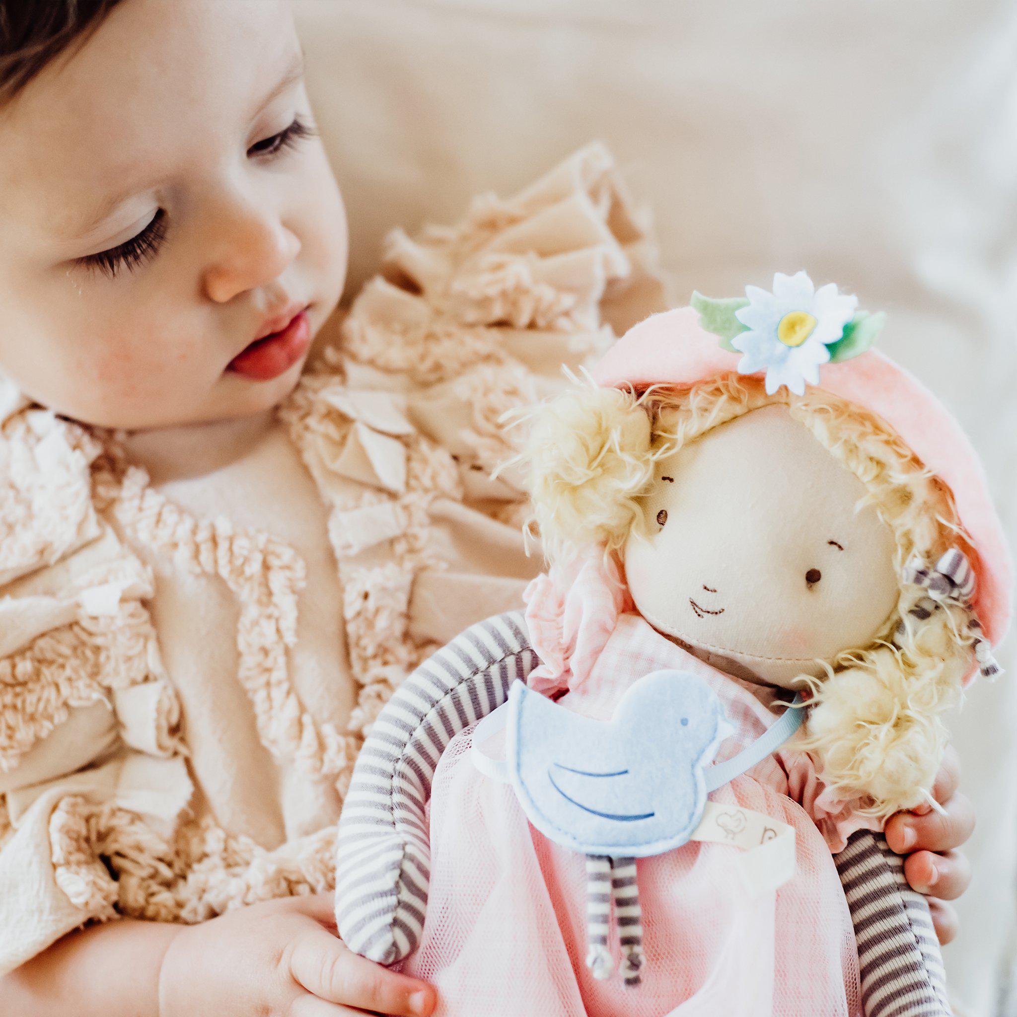 RETIRED - Elsie Girl Friend Doll with Face Mask、mySite、g9winljtr