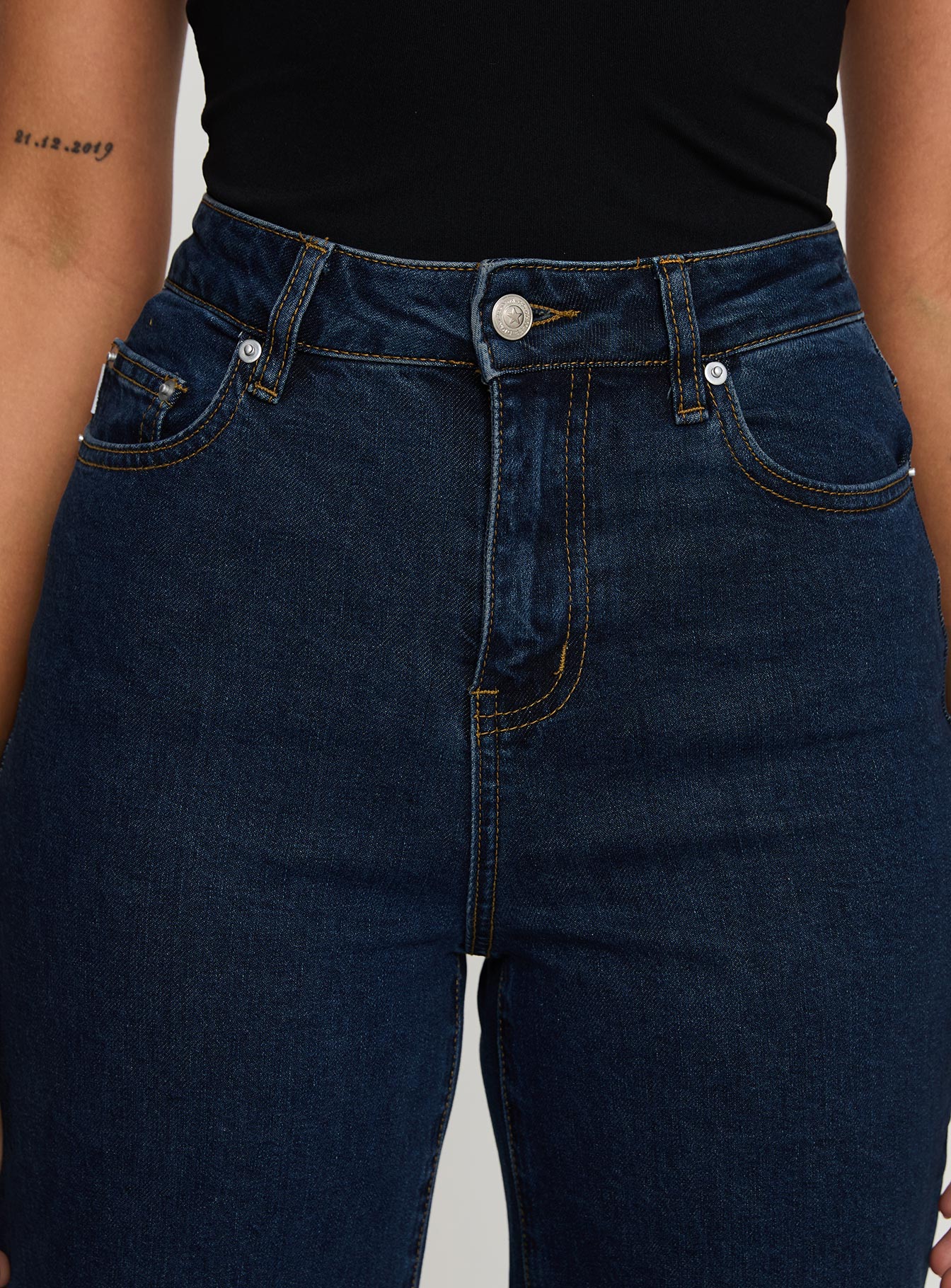 Thearlie High Flare Jean Dark Wash、mySite、solidvoid