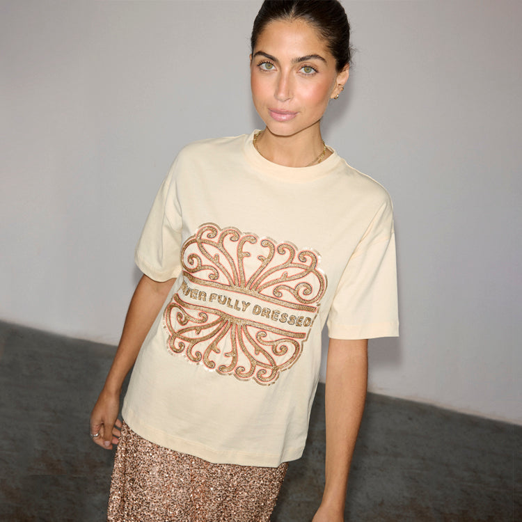 Cream Beaded Logo T-shirt、mySite、solidvoid