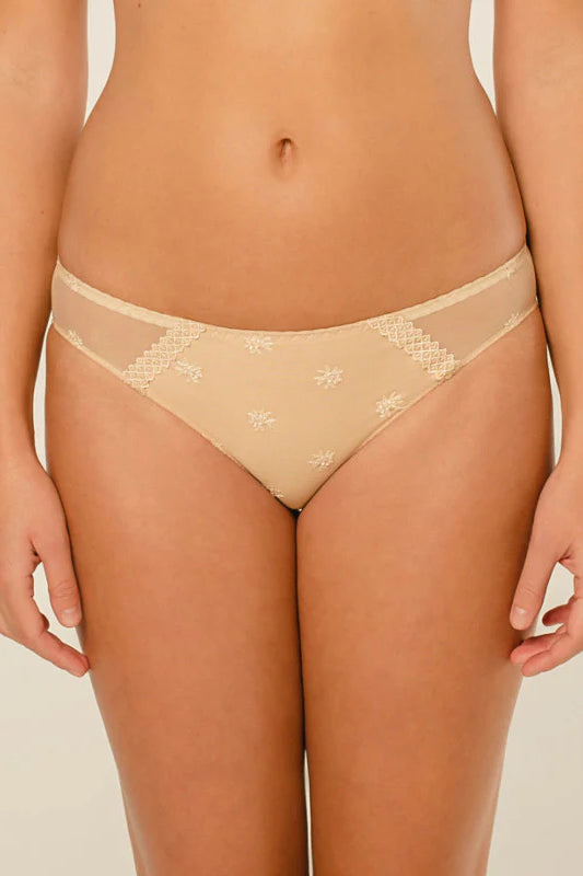  Louisa Bracq Chantilly Slip、mySite、justintrudeaud