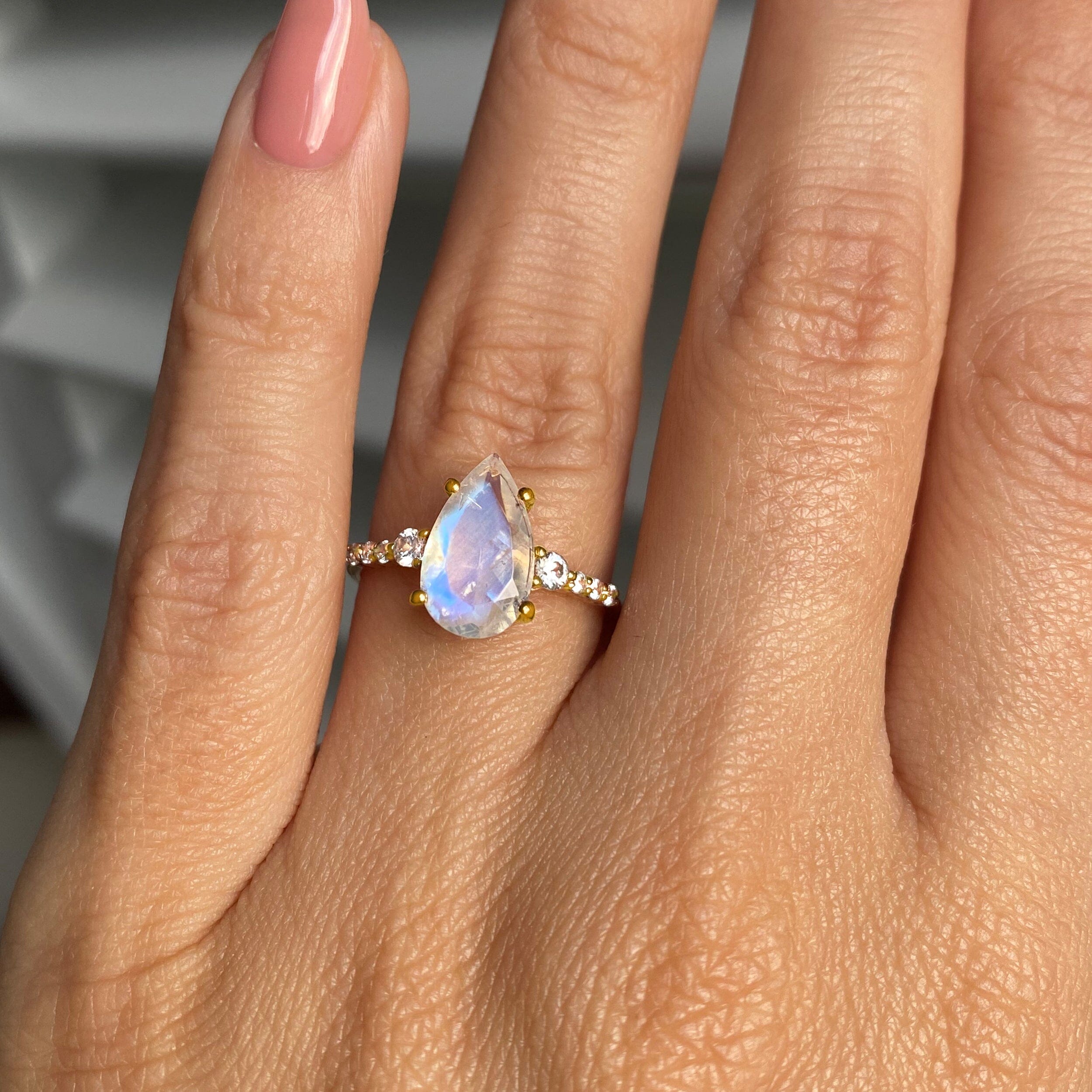 Moonstone Diamond Ring - Queen Of Lustre、mySite、hinf8tx79