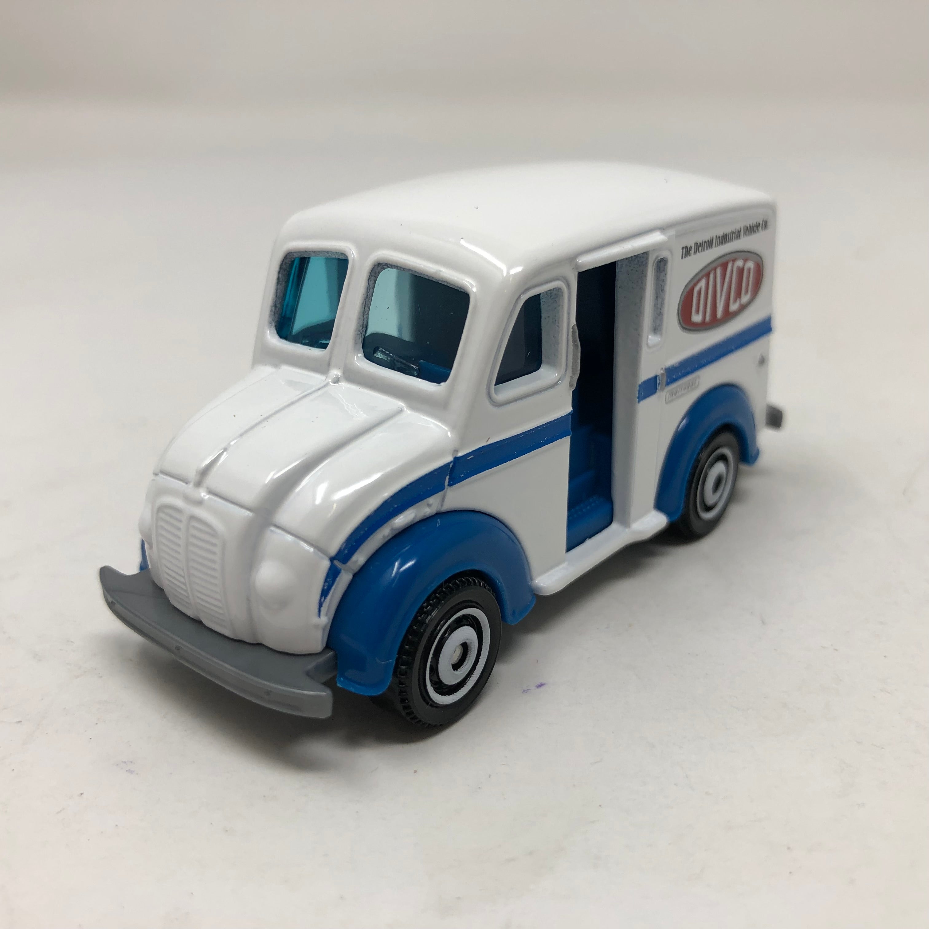 DIVCO Milk Truck w/ Opening Door * Matchbox 1:64 scale Loose Diecast、mySite、hgirdovlk