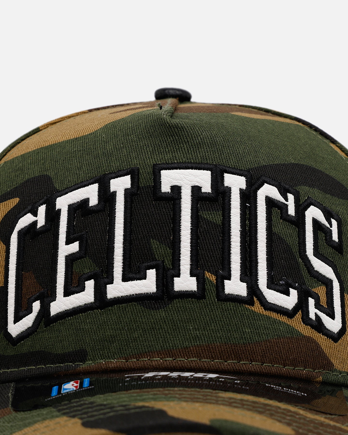 Pro Standard Boston Celtics 'Woodland Camo' Pro Pinch Snapback Camo、mySite、zt4zffjzw