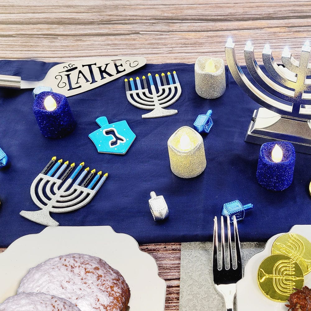 Glitter and Foil Menorah Tablescatters、mySite、topwebapps