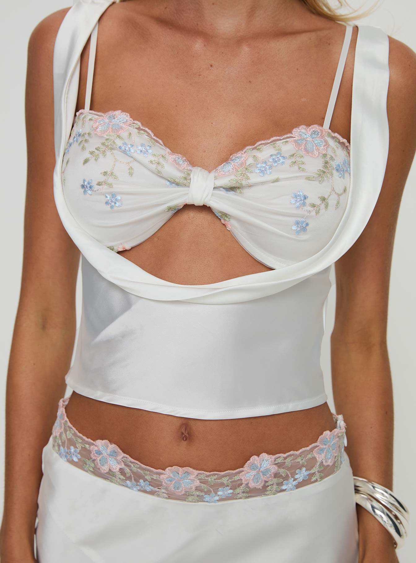 Agustin Set White、mySite、solidvoid