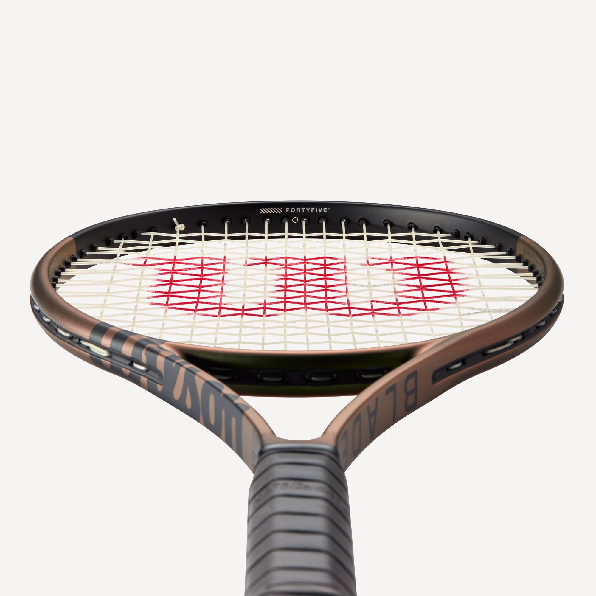 Wilson Blade 98 16x19 V8 Tennis Racket