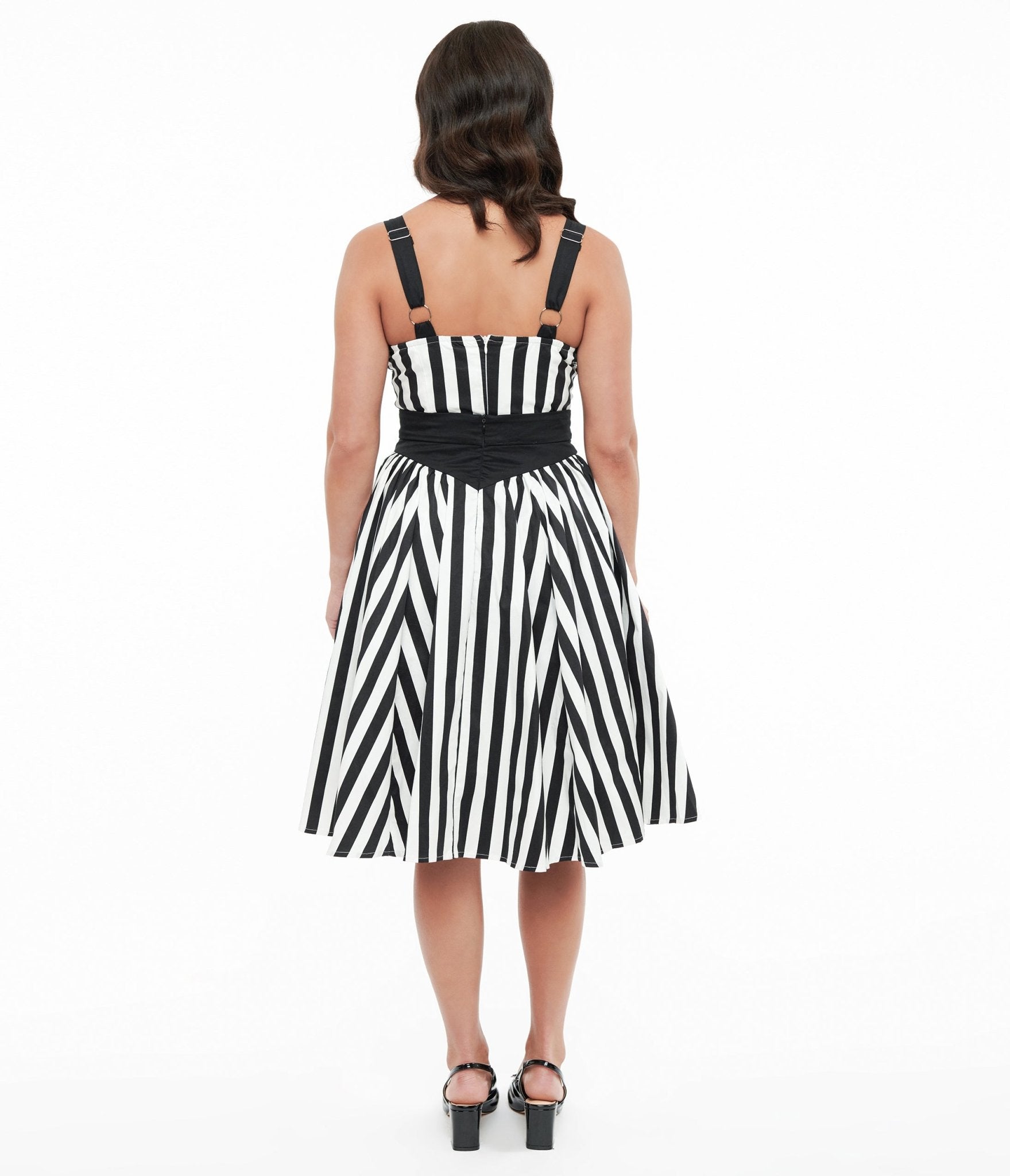 {product_title} - {shop_name}