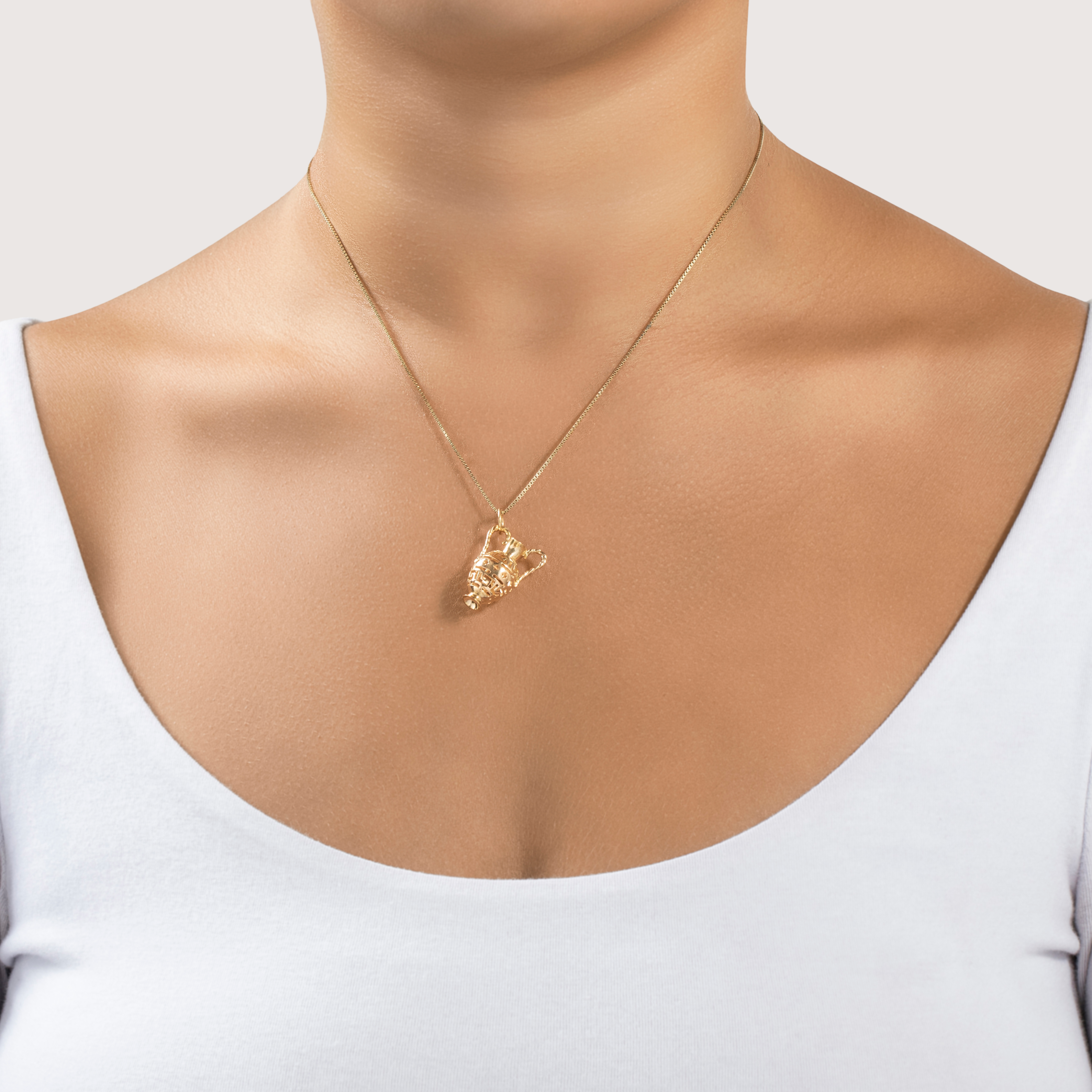 Vintage Large 18k Yellow Gold Openwork Classical Vase Pendant / Charm、mySite、hinf8tx79