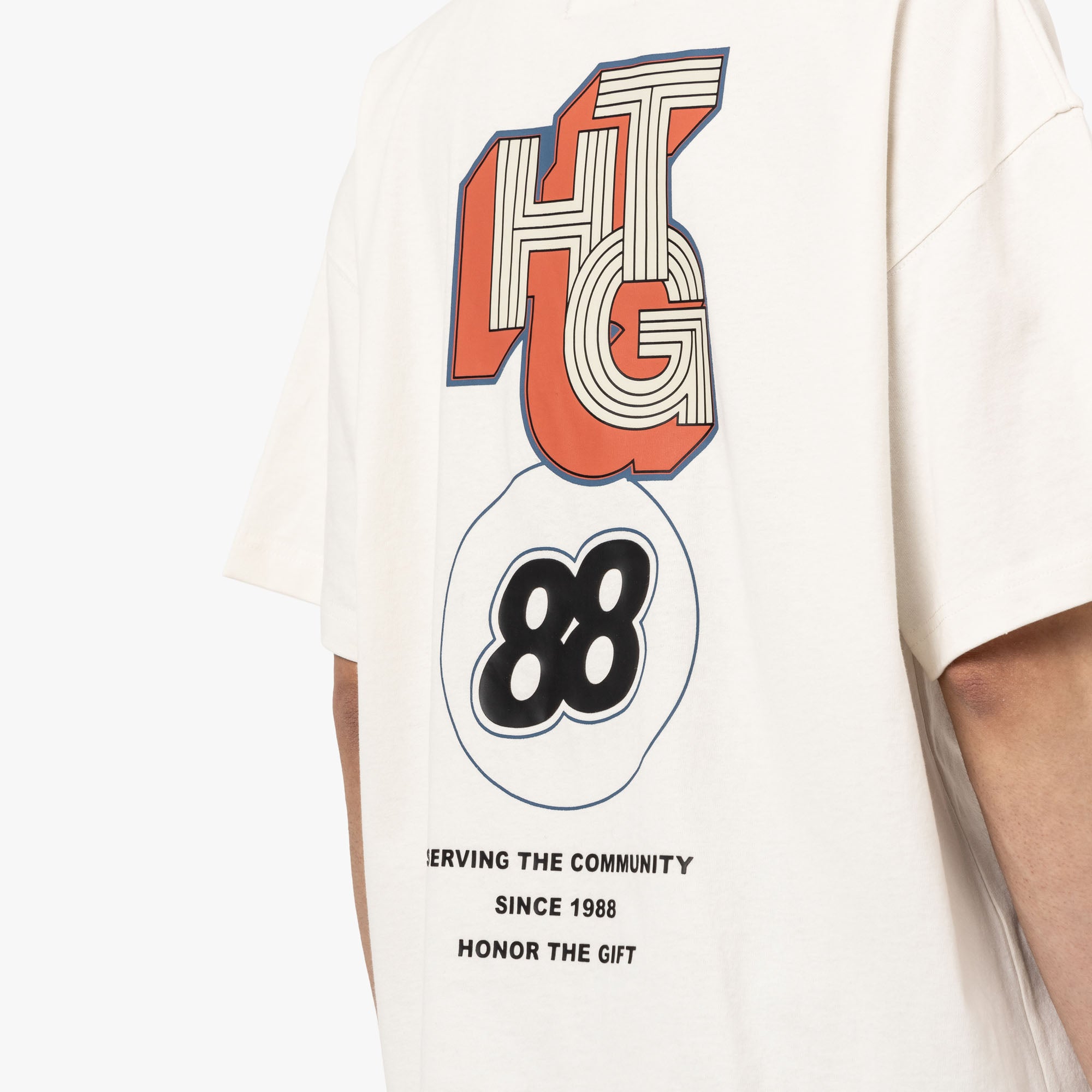  Honor The Gift Community T-Shirt / White、mySite、merchandisen