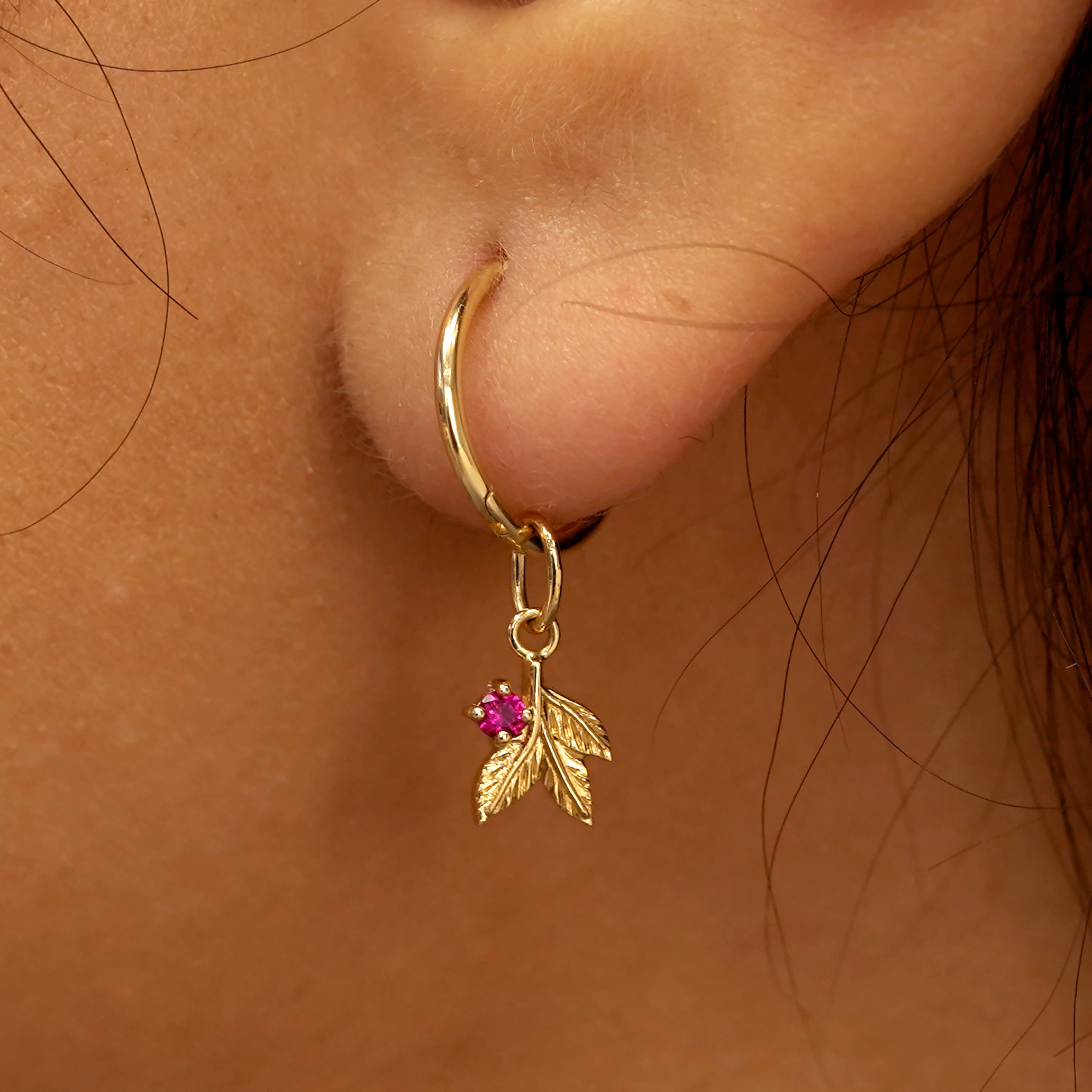 Gemstone 3 Leaves Charm、mySite、hinf8tx79