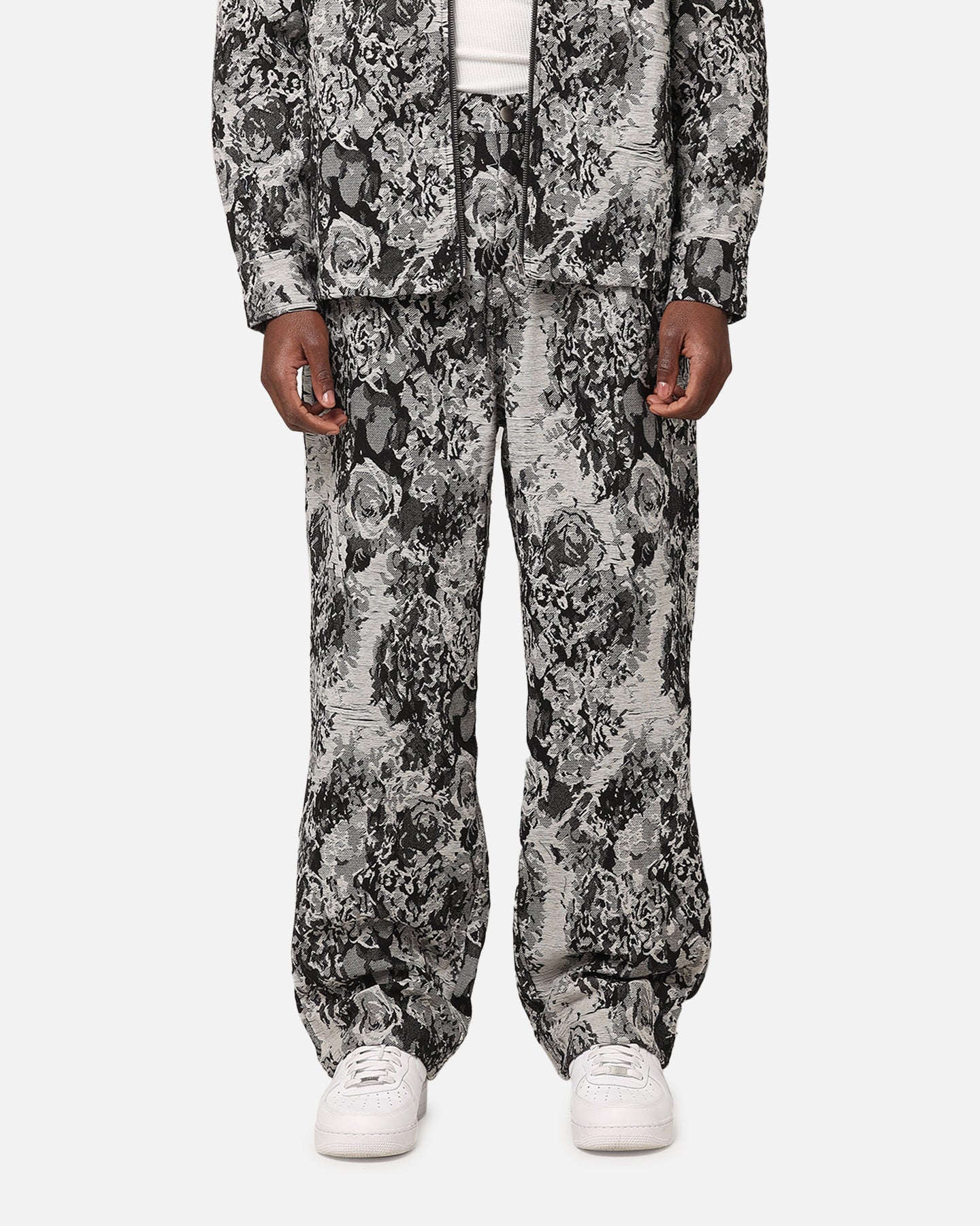 {product_title} - {shop_name}