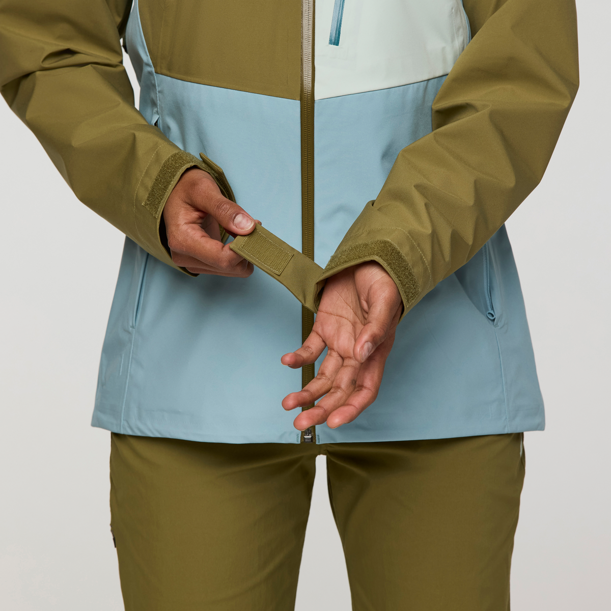 Impermeo 3L Hooded Shell Jacket - Women's、mySite、shImpermeo 3L Hooded Shell Jacket - Women's、mySite、glenpowelloop_name