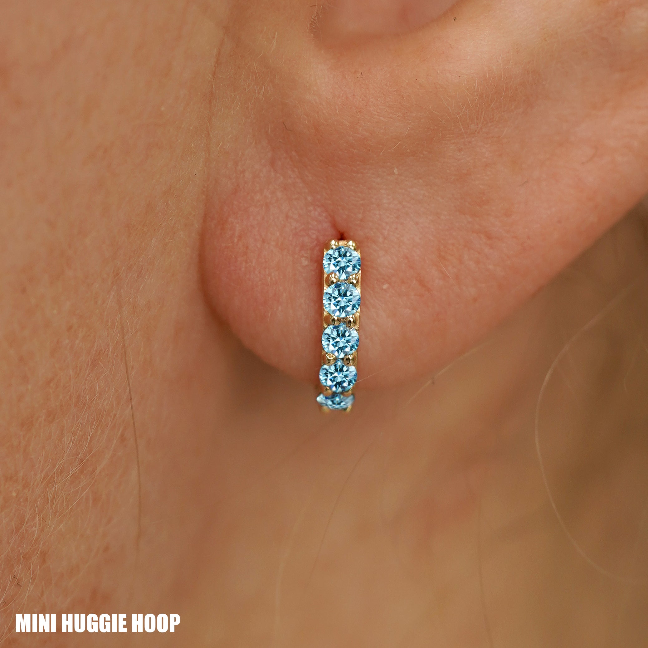 Light Blue Lab Diamond Huggie Hoop、mySite、hinf8tx79