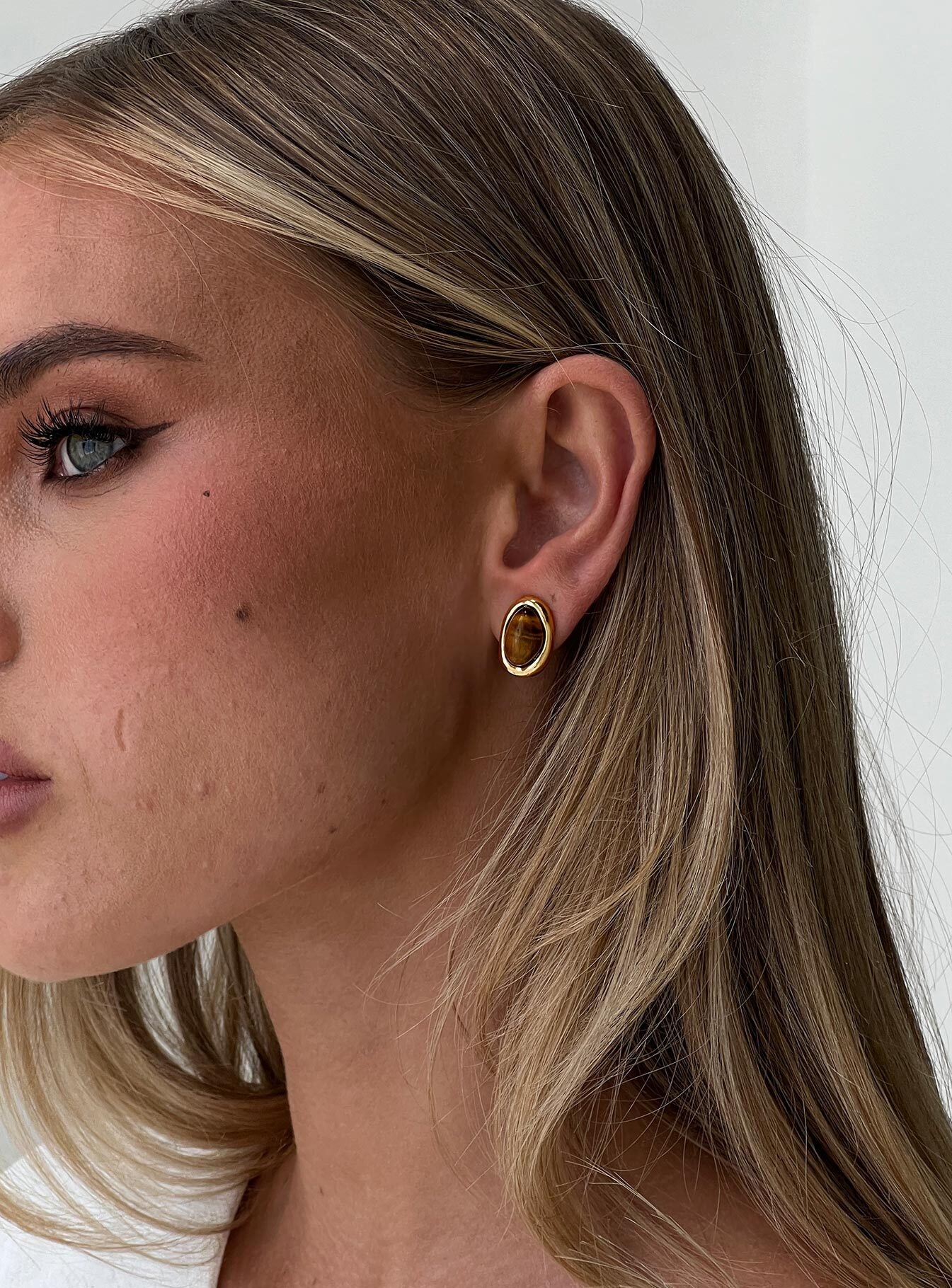 Around The Corner Earrings Gold、mySite、solidvoid