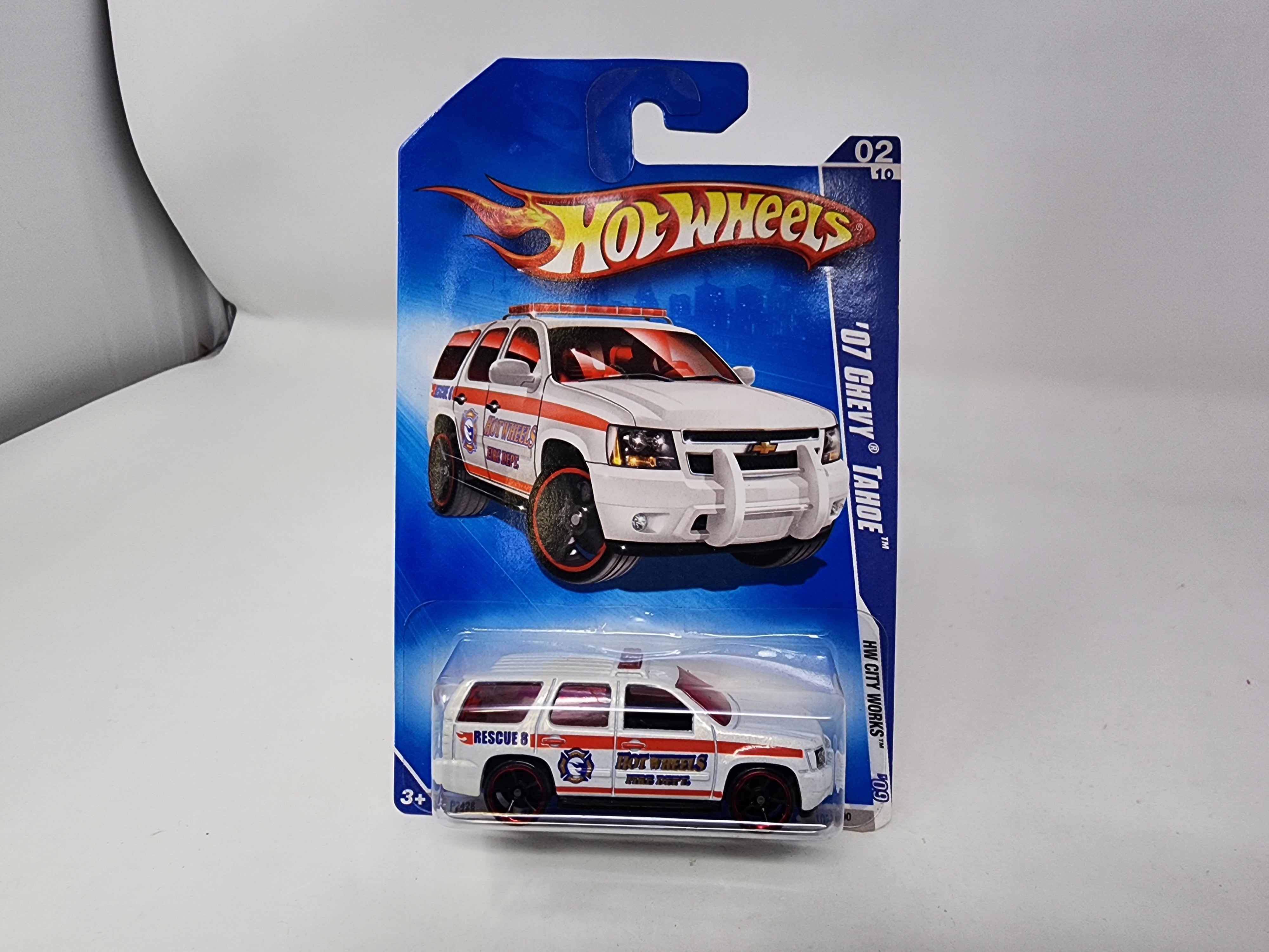 '07 Chevy Tahoe * WHITE * Hot Wheels 2009、mySite、hgirdovlk