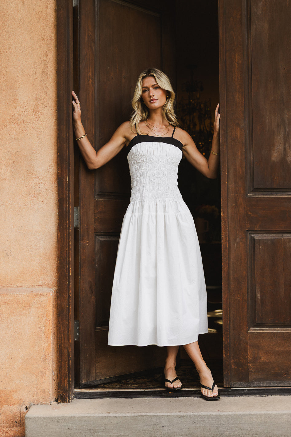 {product_title} - {shop_name}