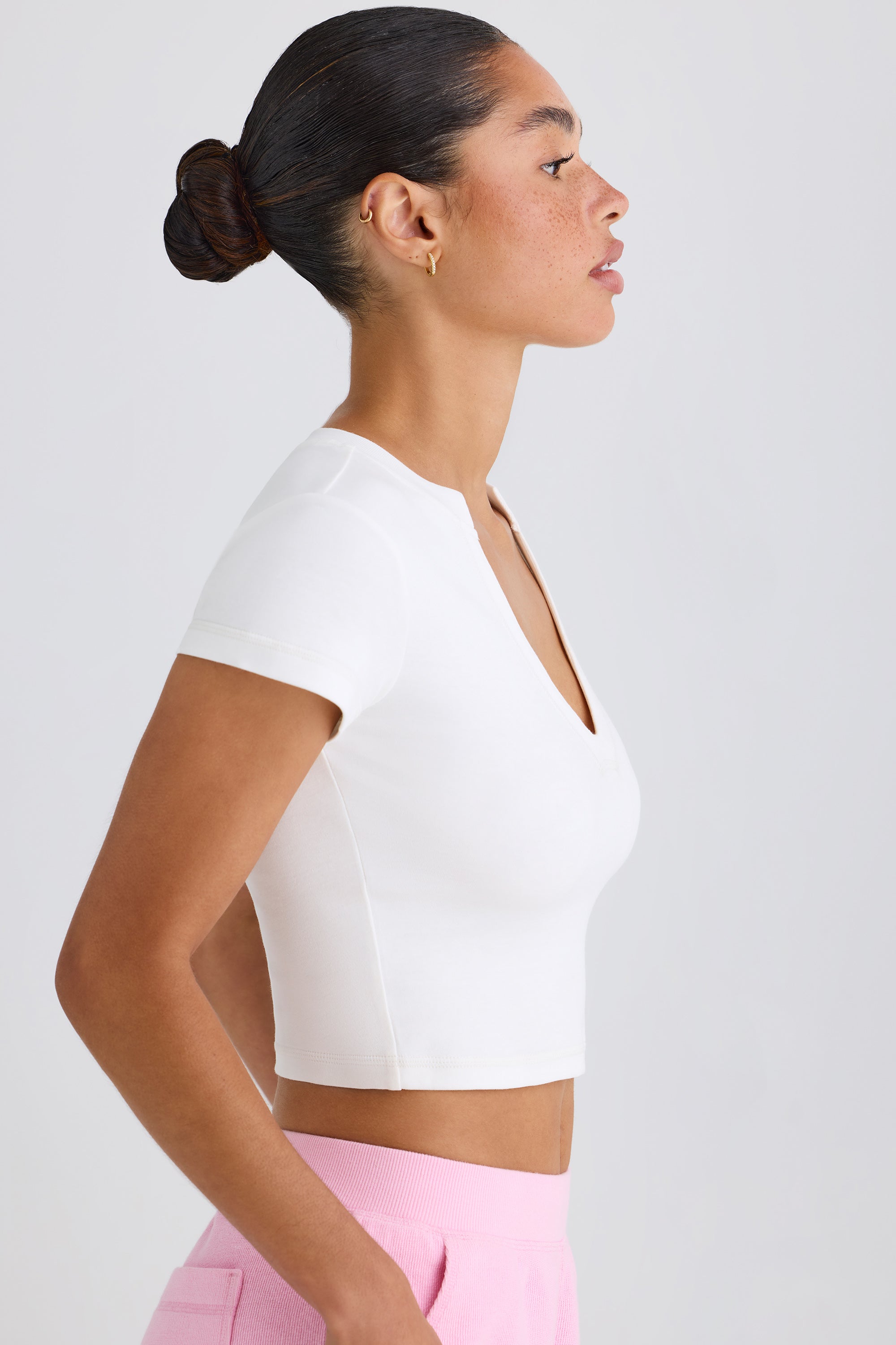 Graphic-Print Cropped T-Shirt in White、mySite、solidvoid