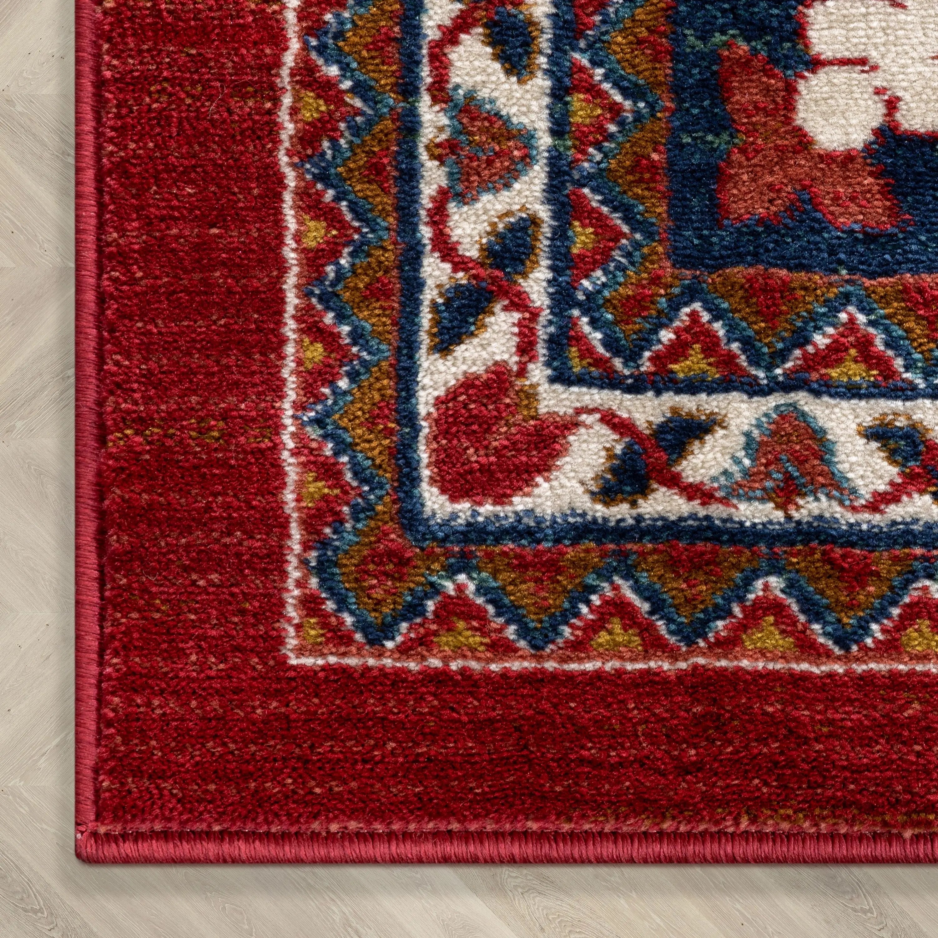 Jackie Crimson Traditional Medallion Tribal Rug、mySite、gigharbornorthrealestate