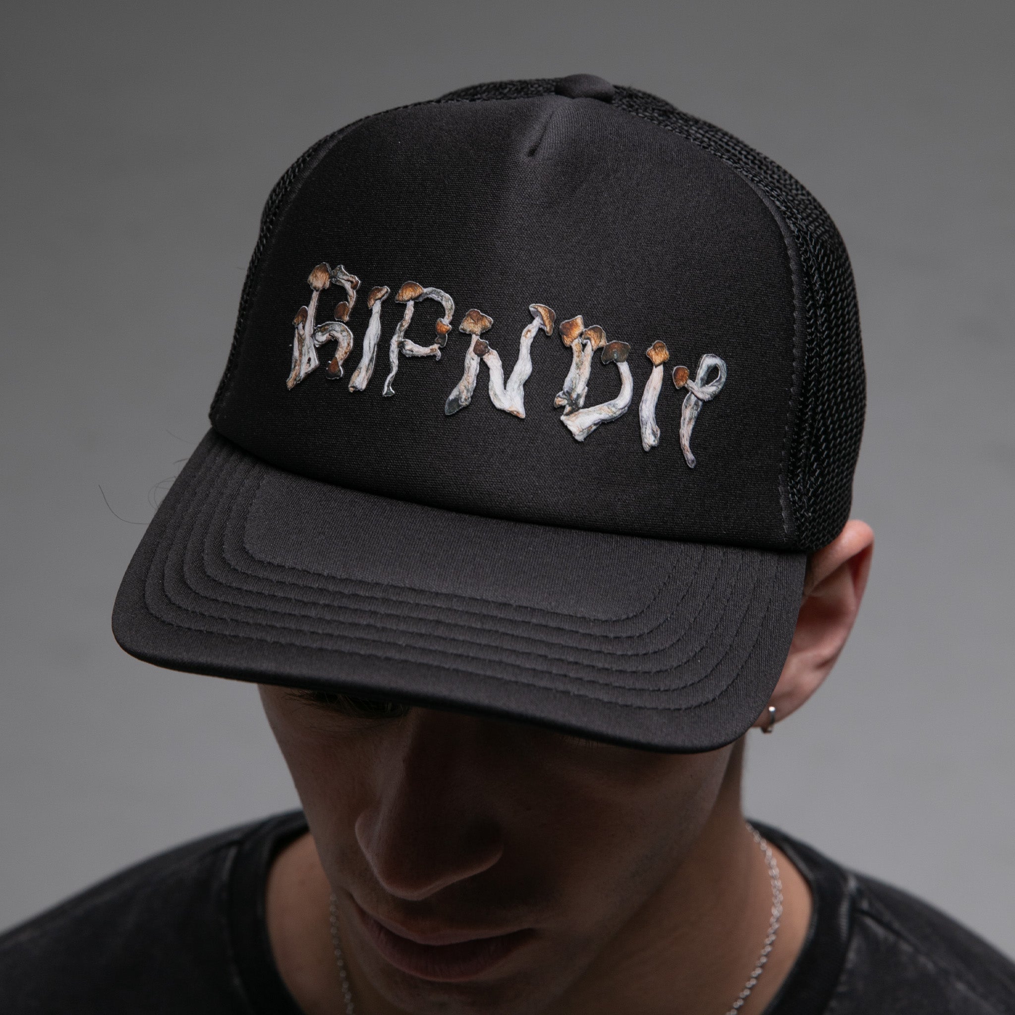  Is This Real Life Trucker Hat (Black)、mySite、merchandisen