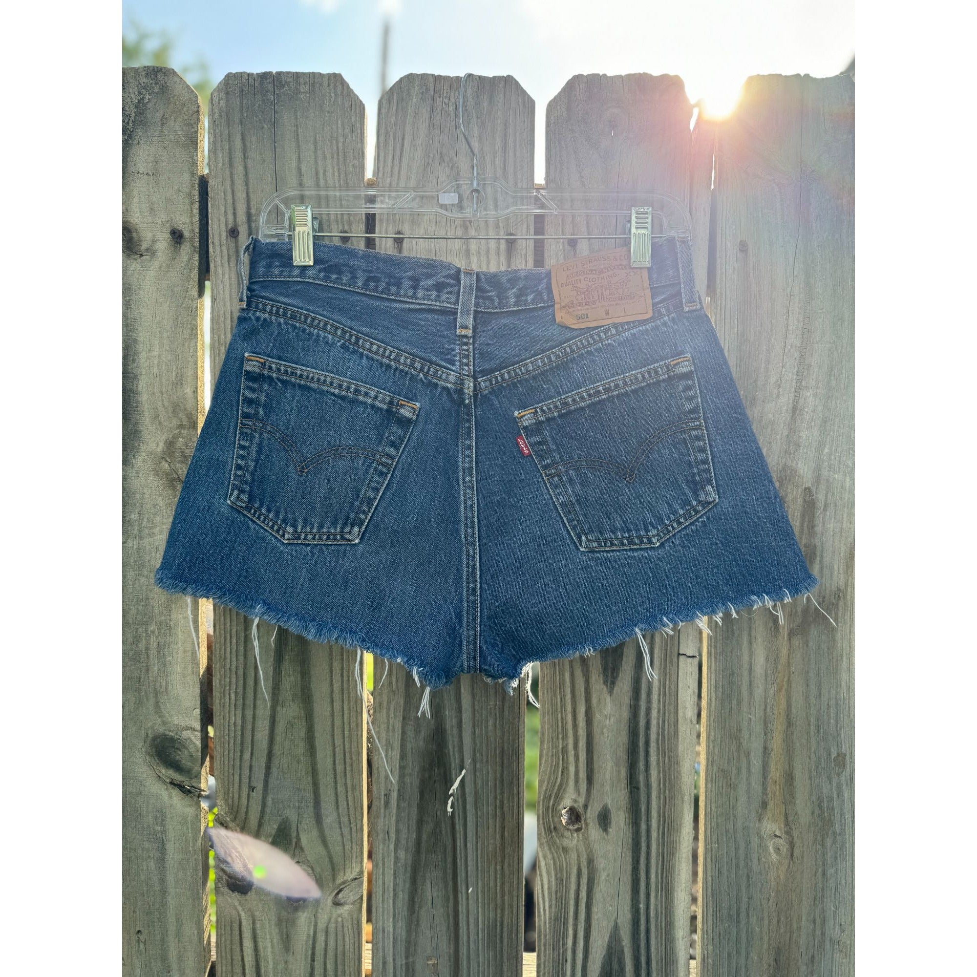 01' Levi's 501 Dark Wash Cut Off Raw Hem Denim Jean Shorts Size 30、mySite、garagedoors4me