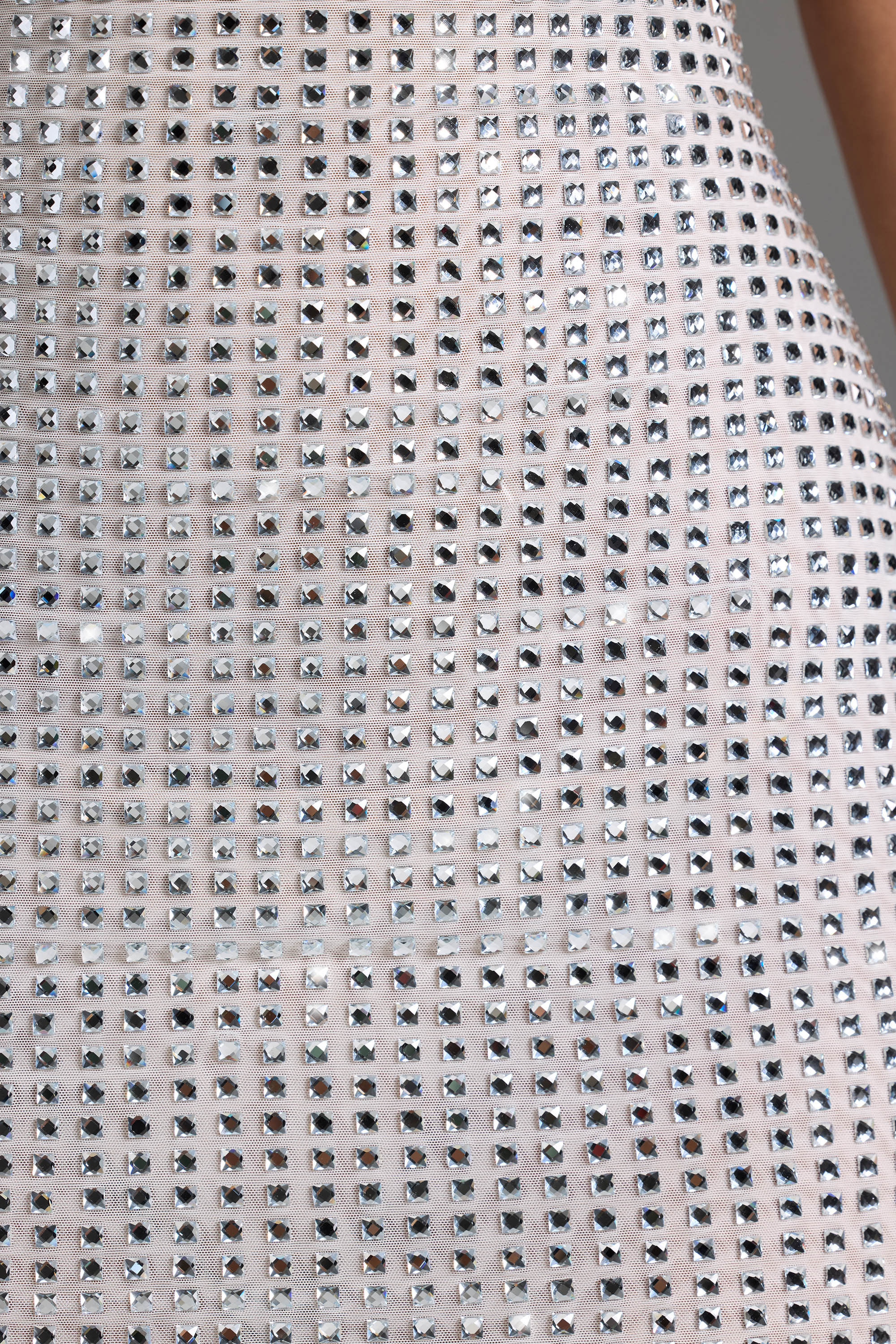 Embellished Halterneck Mini Dress in White、mySite、solidvoid